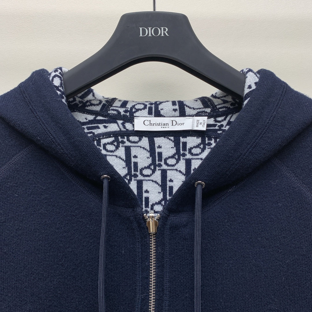 CD 25 Double-Sided Knitted Hooded Jacket 293319