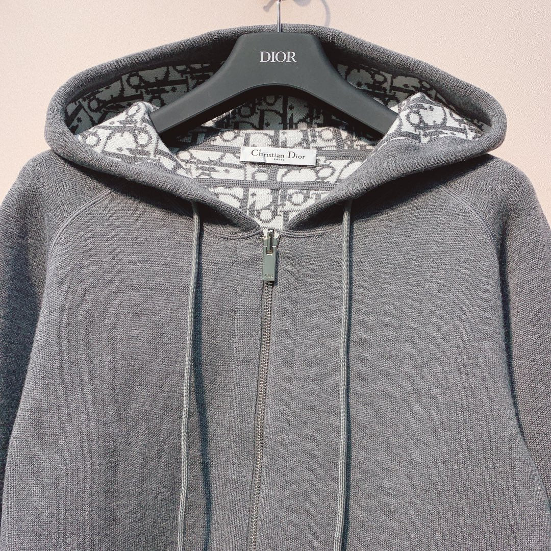 CD 25 Double-Sided Knitted Hooded Jacket 293319