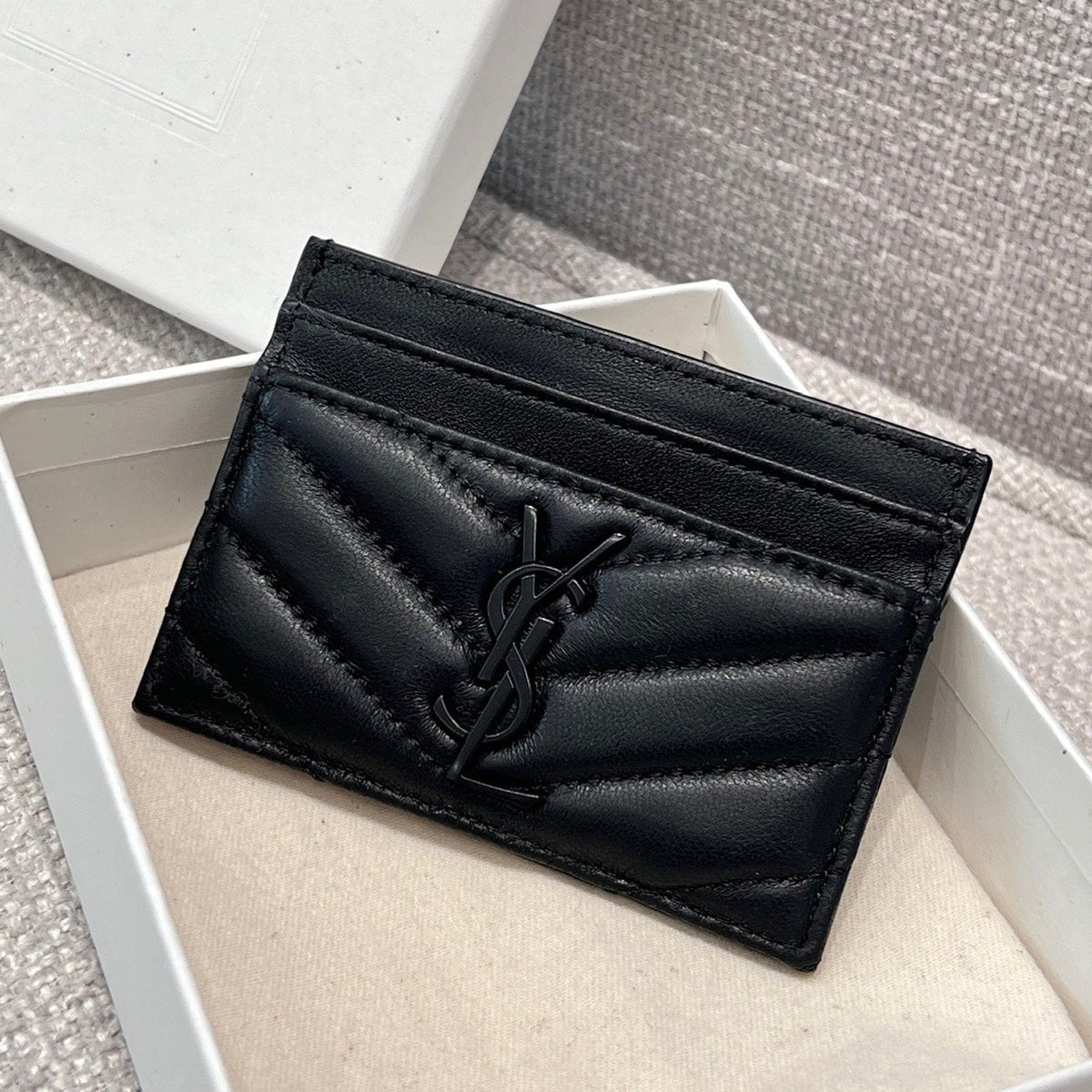 YSL 2026 Cassandre Matelasse Card Case 10cm Lambskin Cowhide