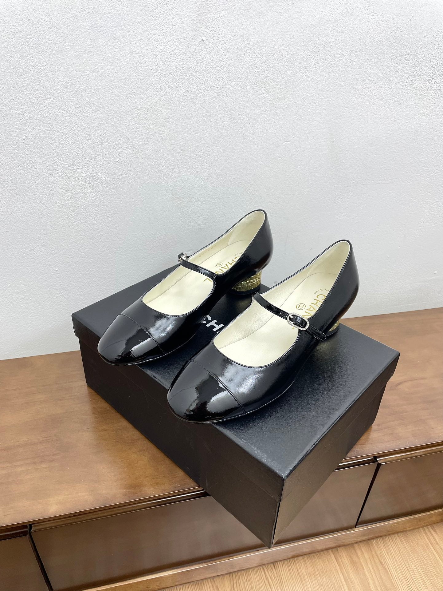 CC Mary Jane Black Cowhide