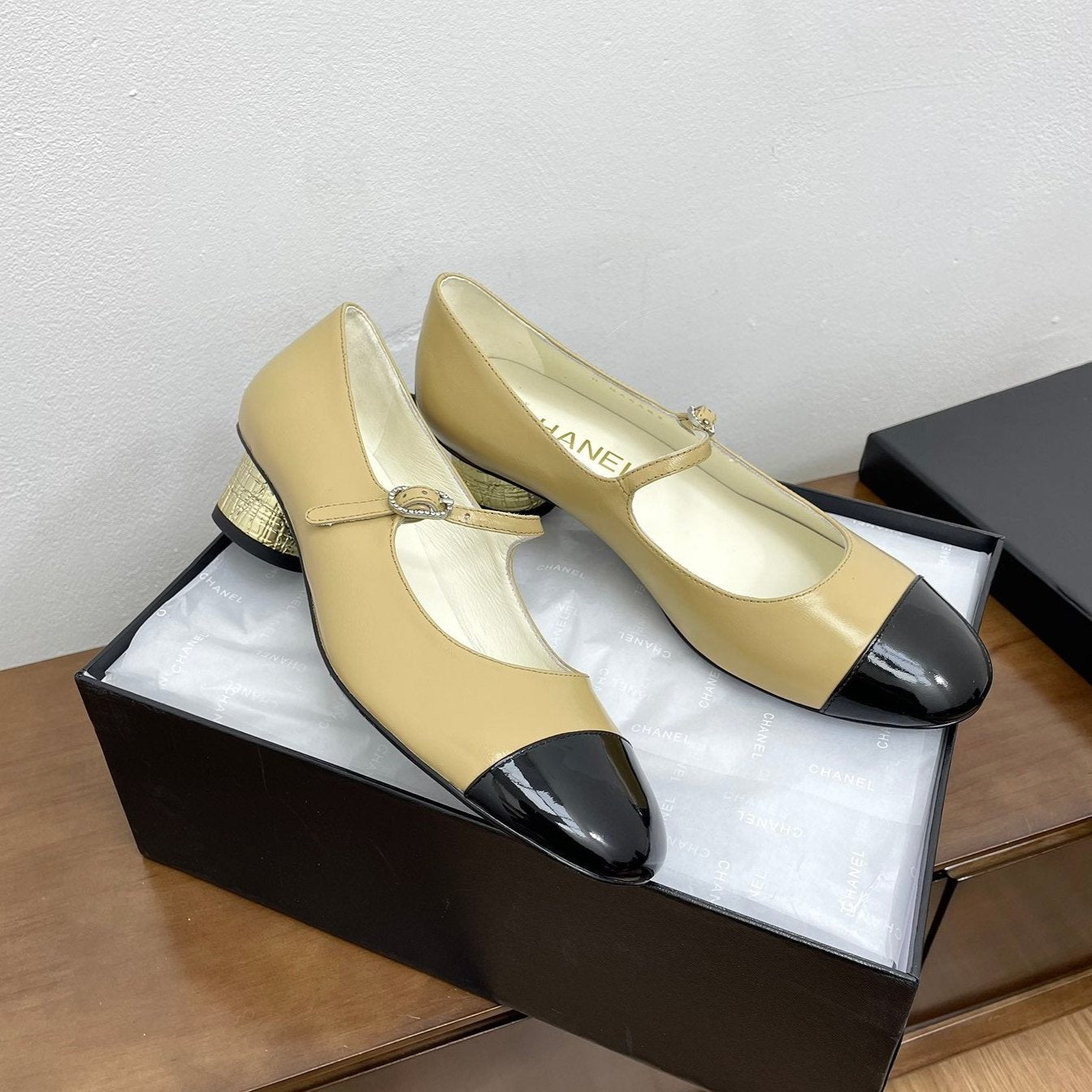 CC Mary Jane Beige Cowhide