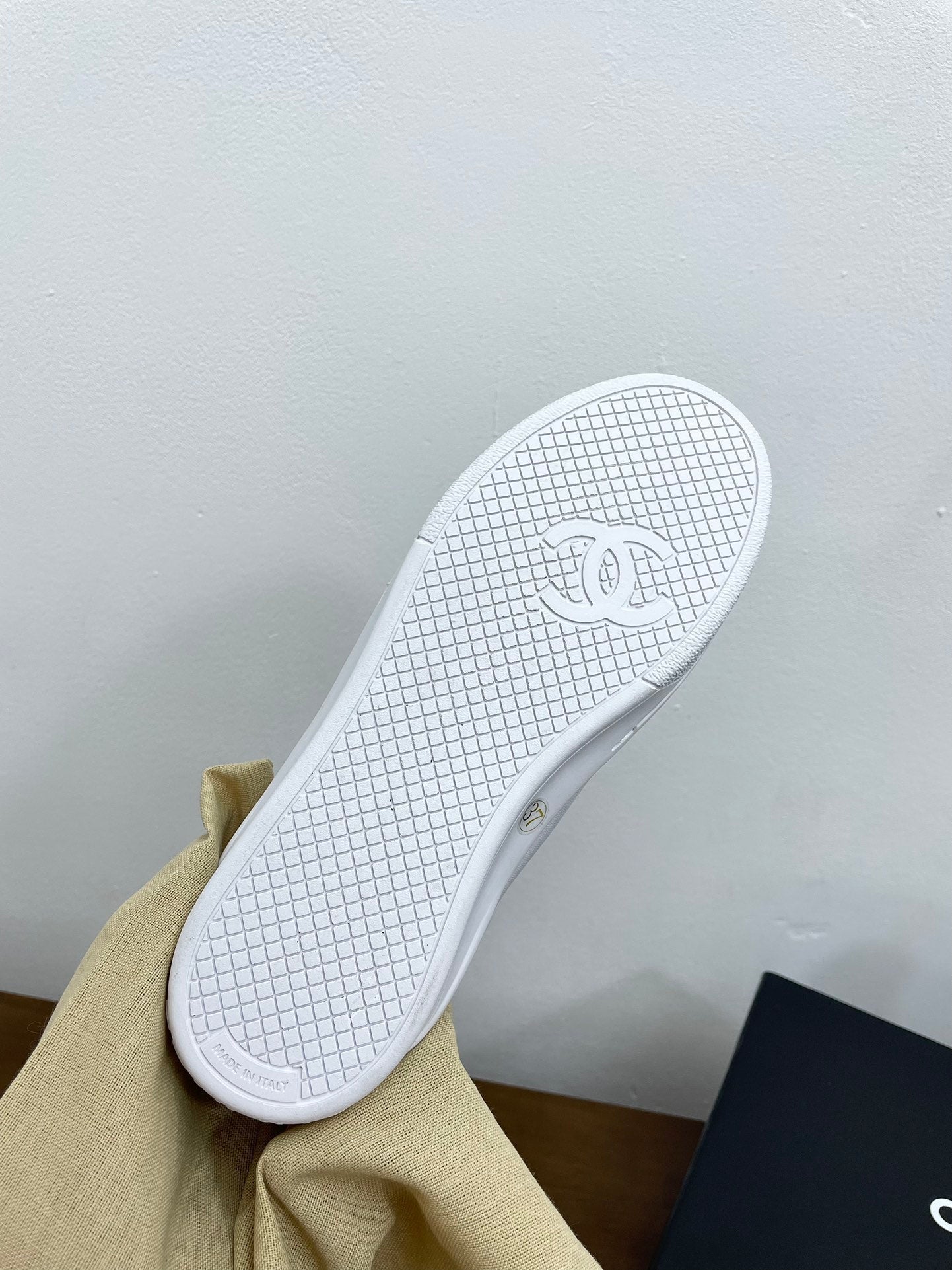 CC Classic Sneaker White Cowhide