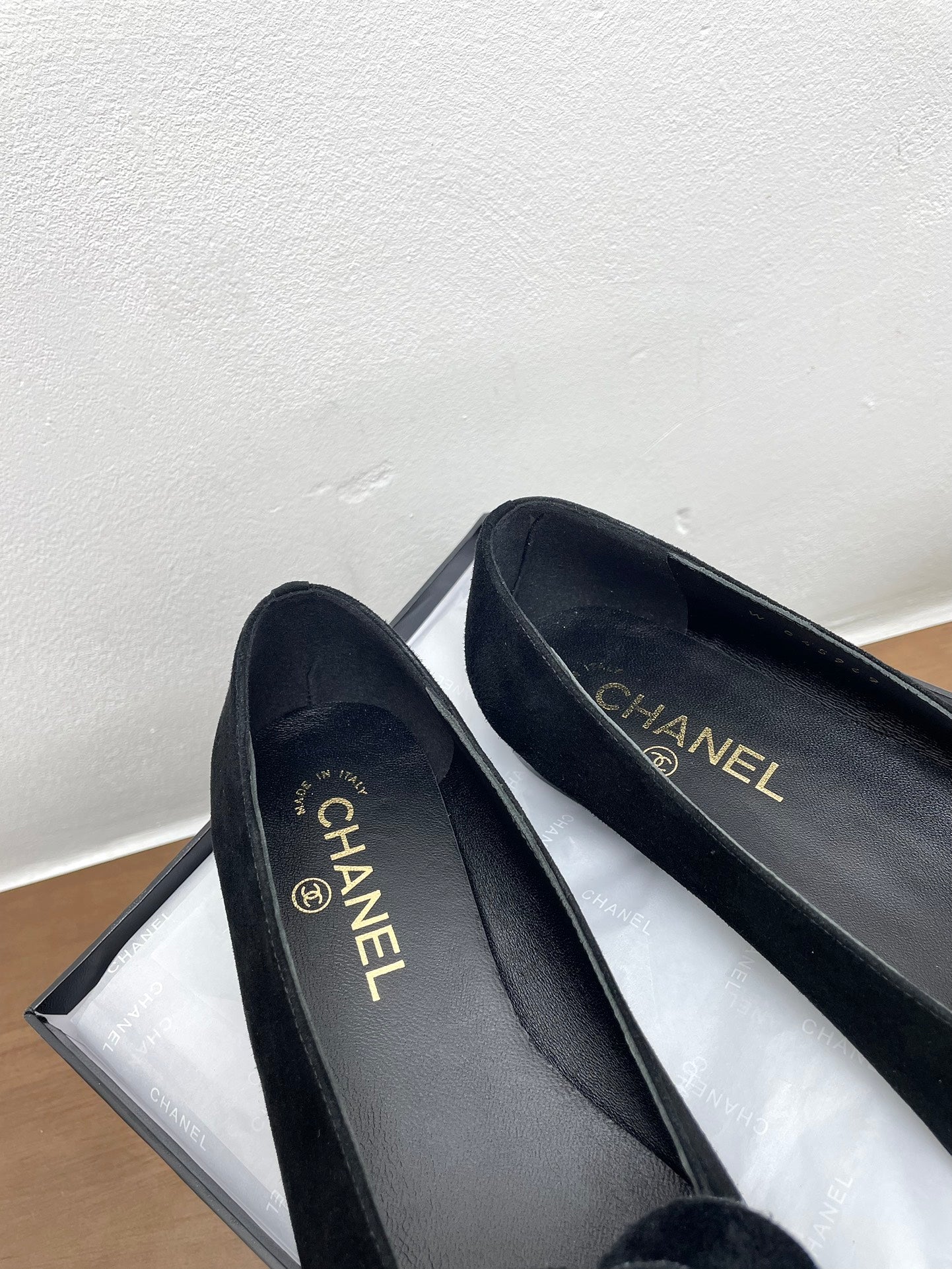 CC Ballet Flats Black With Camellia Black Suede
