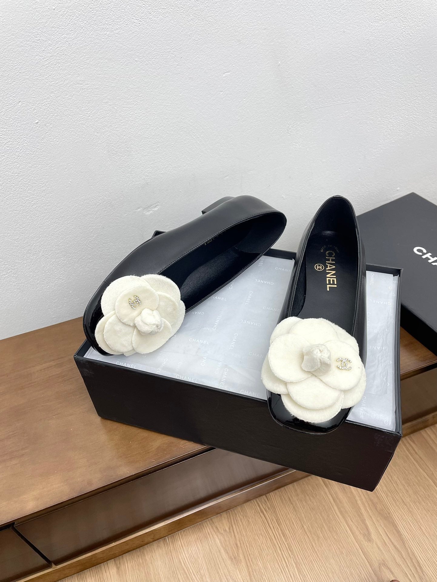 CC Ballet Flats Black With Camellia White Lambskin