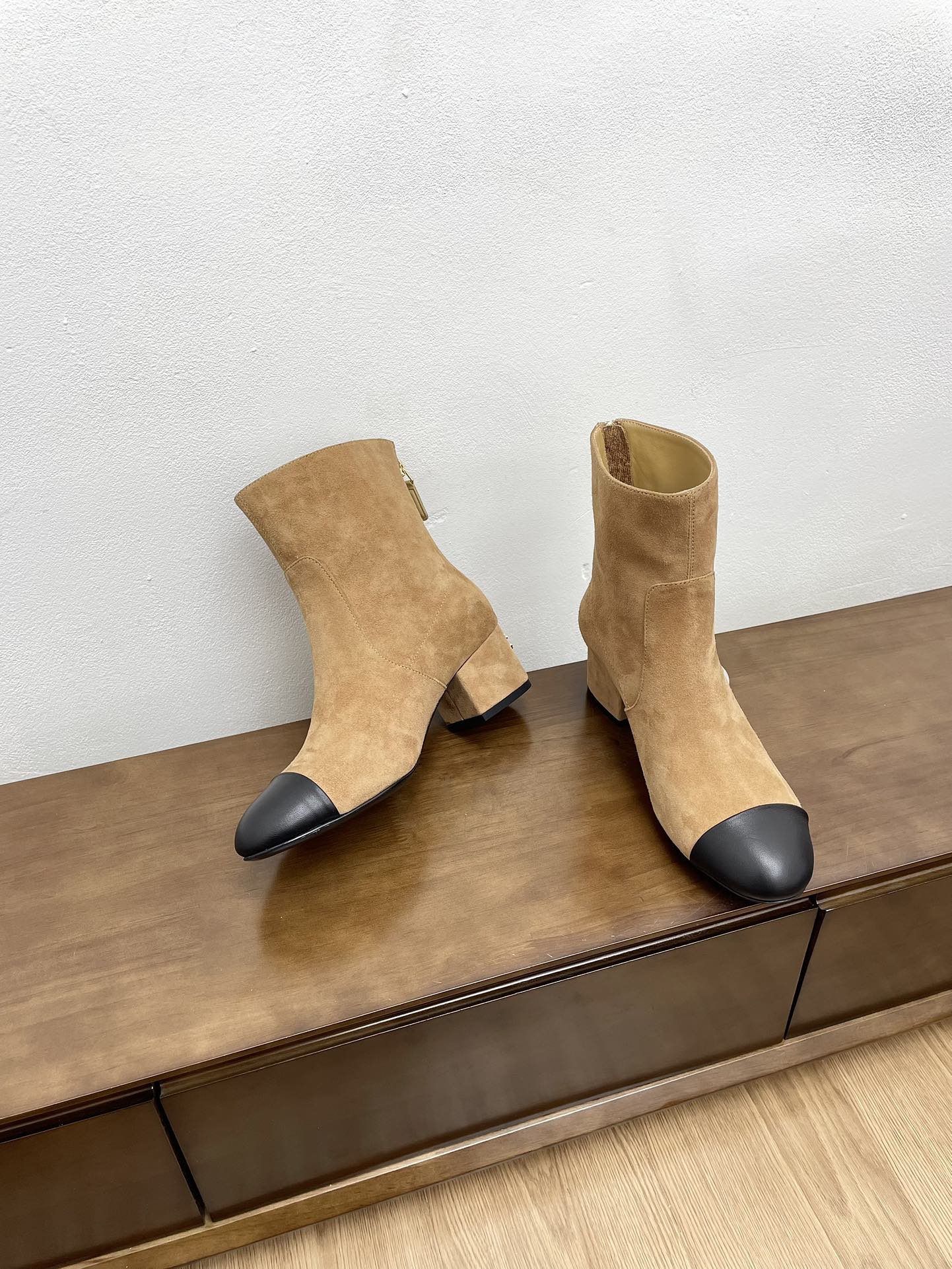 CC Ankle Boots 50mm Bold Beige Suede