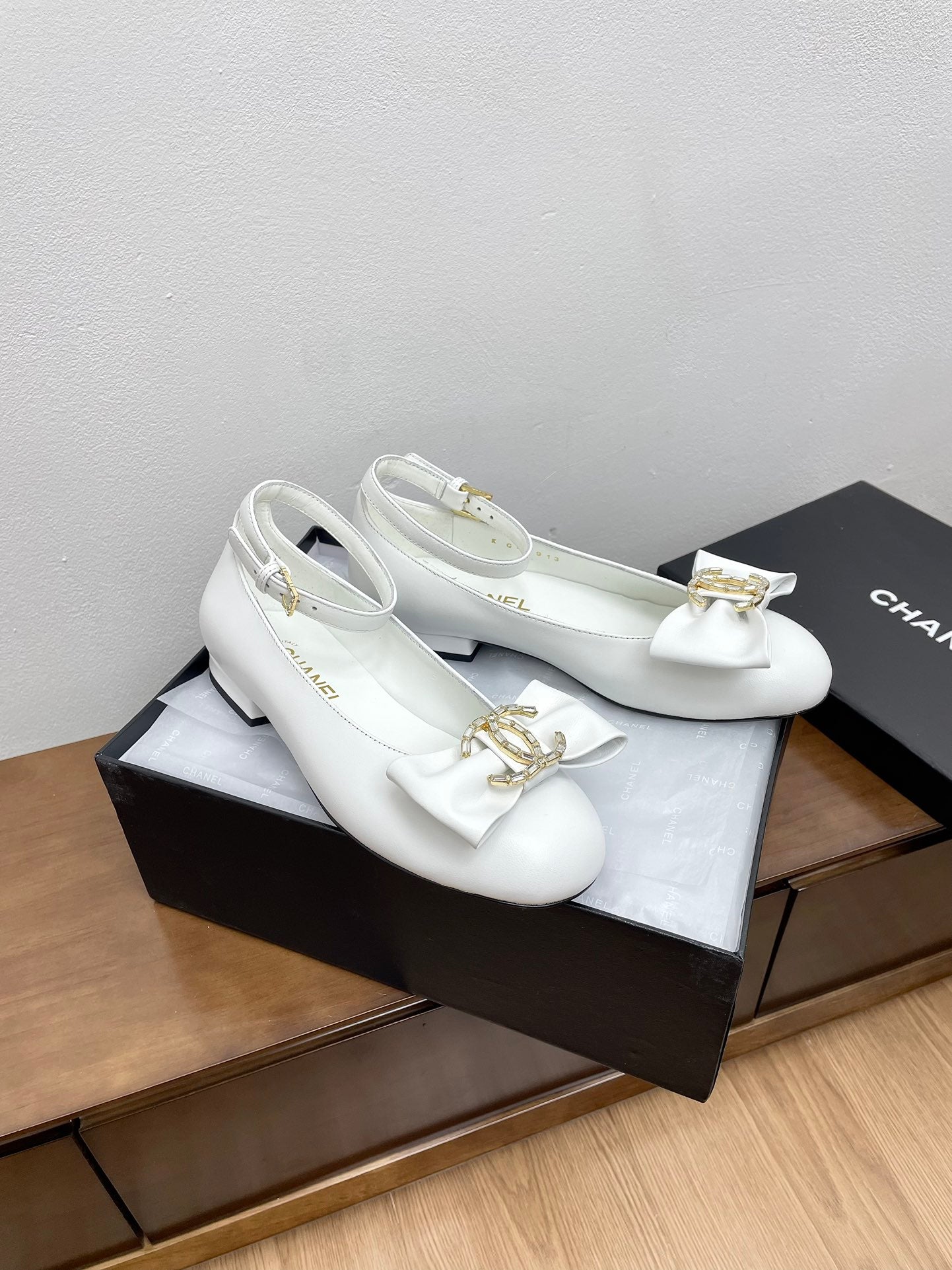 CC Mary Jane White Bow Tie Lambskin