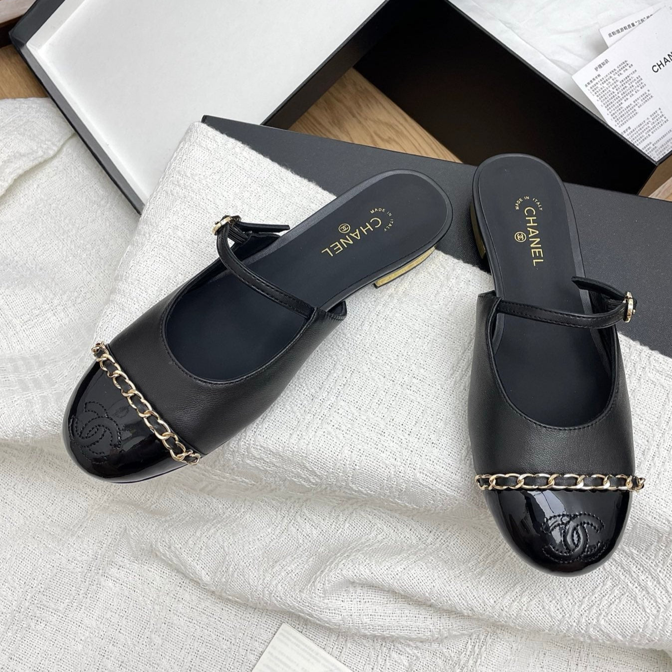 CC 25 Mules Flats Black Sheepskin 311498