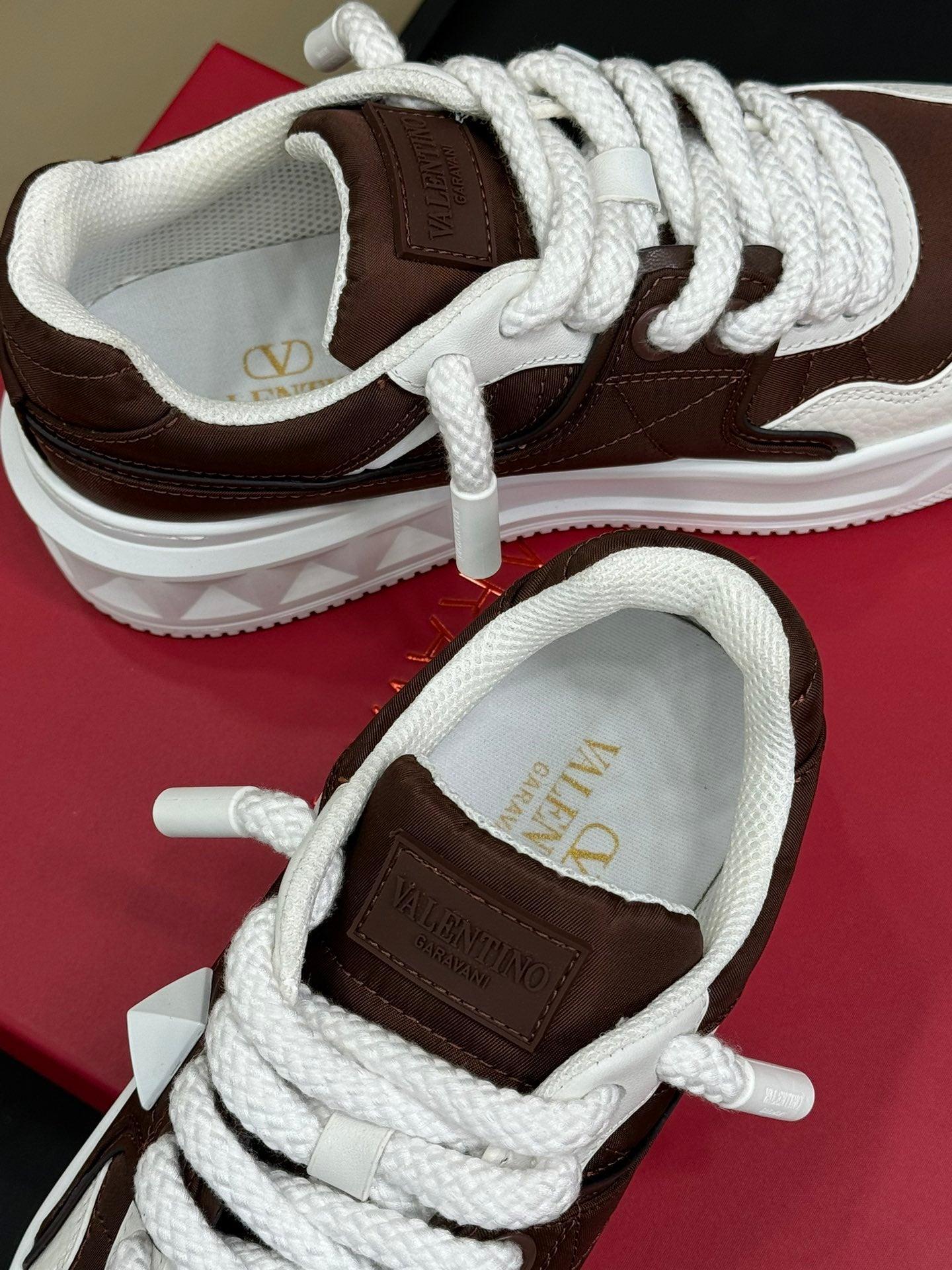 VT 2025 Sneakers Brown White Cowhide 548581