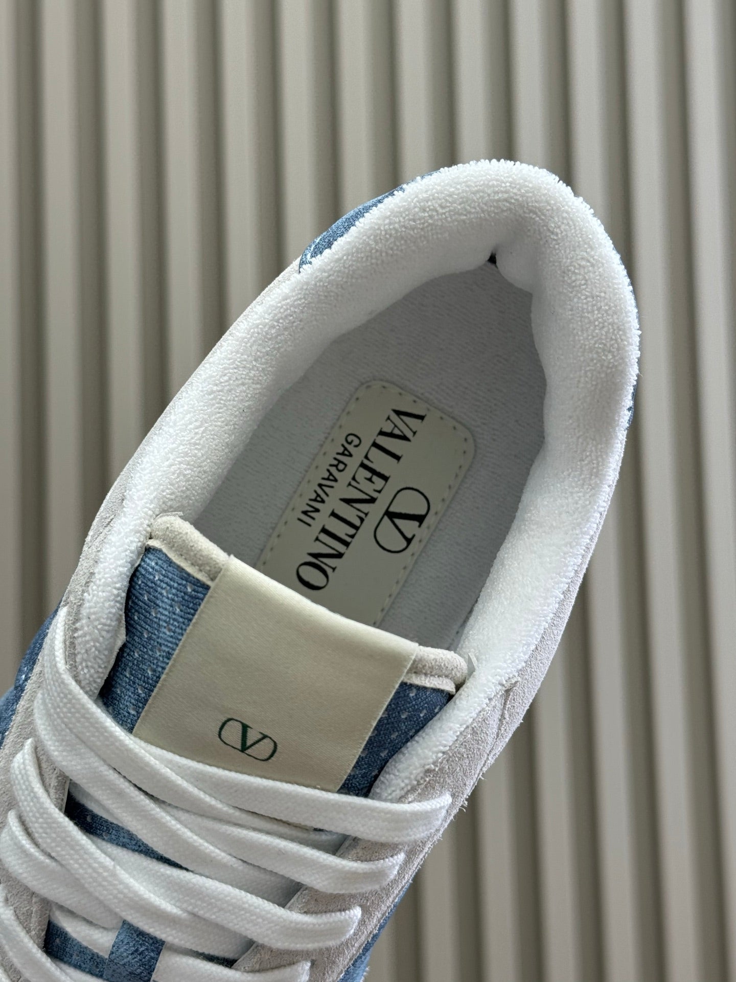 VT 2025 Sneaker Blue White Suede Calfskin 548582