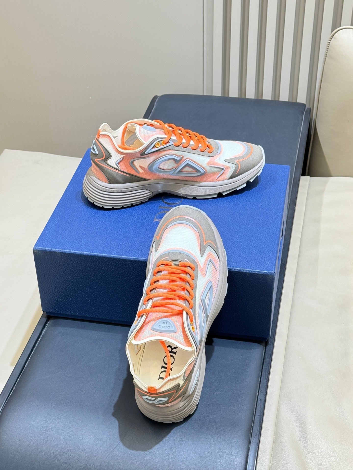 CD 26 B30 Sneaker Orange Silver Gray Mesh TPU 621819