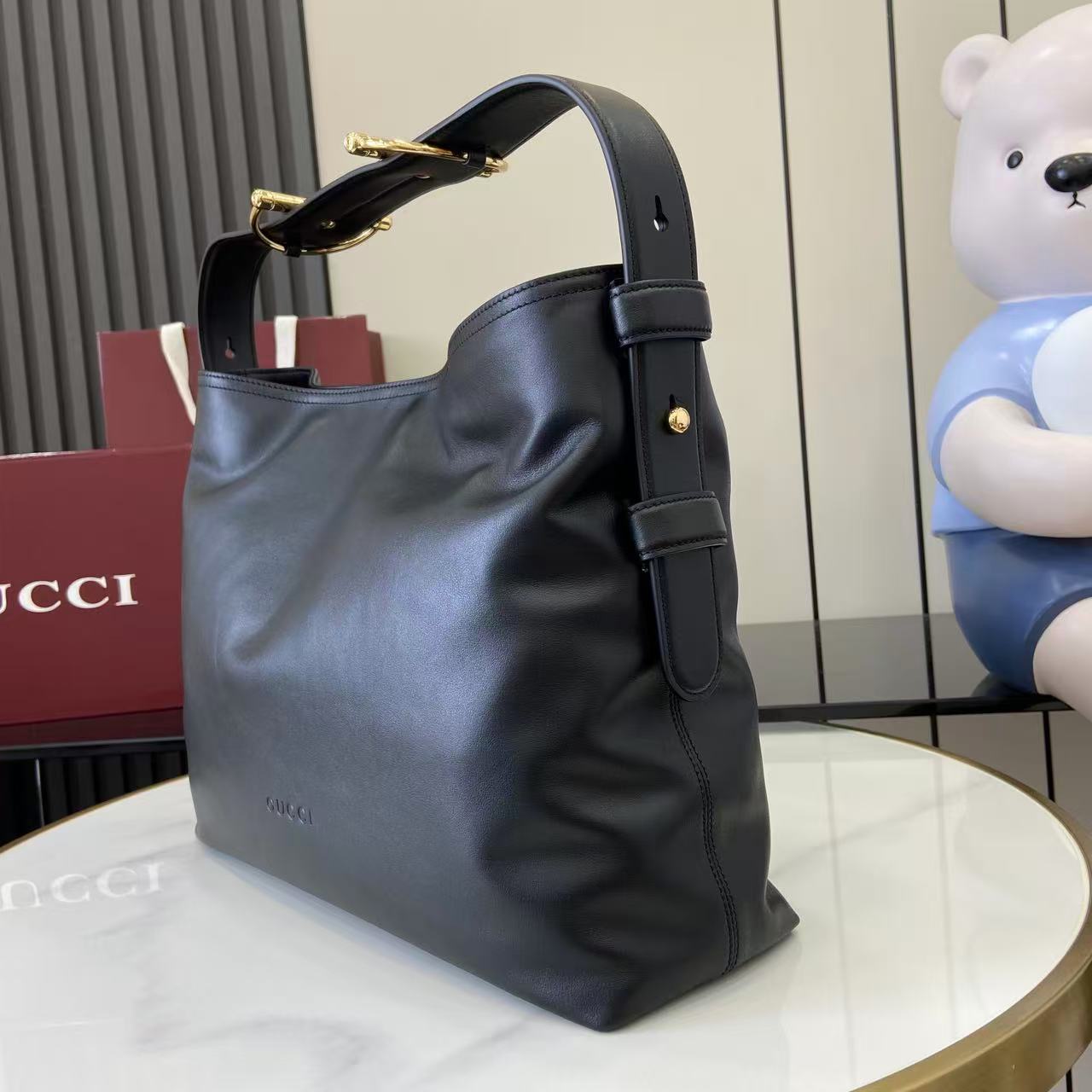 Gucci 25 Beatrix Handbag Black Smooth Cowhide 290511