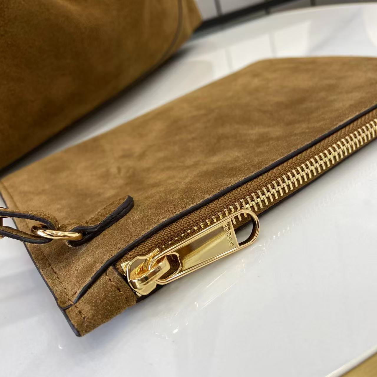 Gucci 25 Softbit Brown Gold Suede Leather 290512