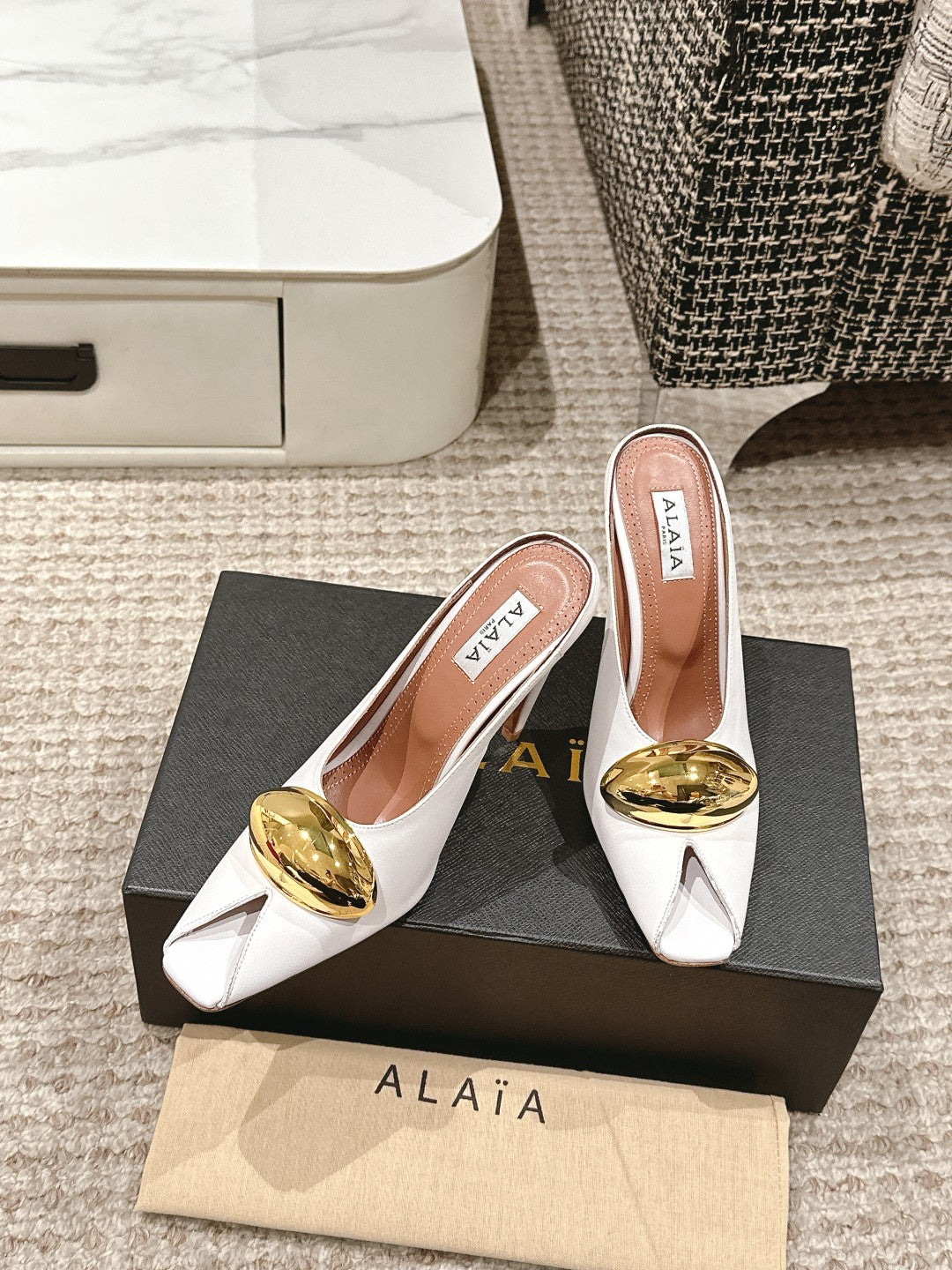 ALAIA SPIKE JEWEL MULES IN WHITE CALFSKIN WITH GOLD HARDWARE
