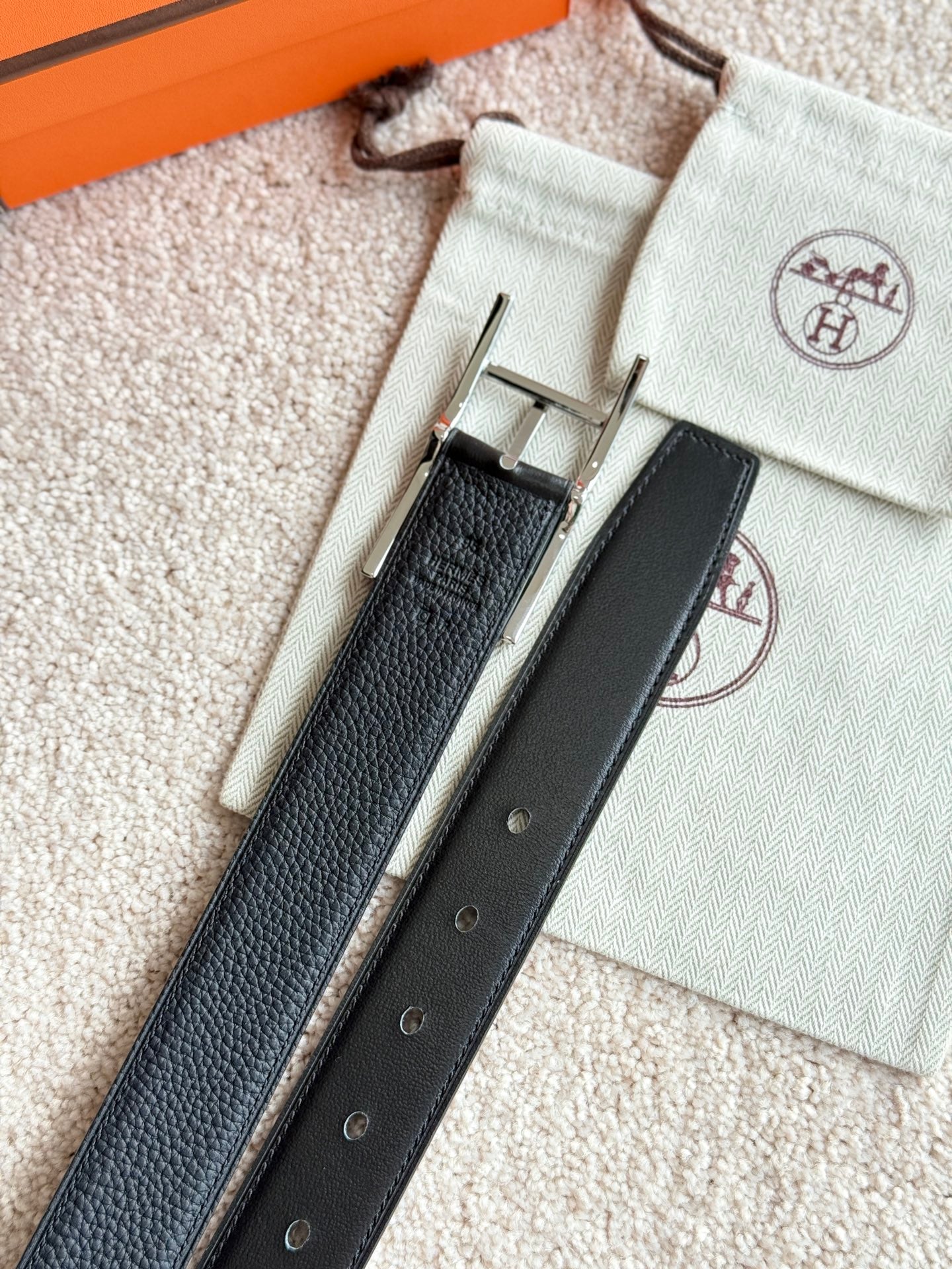 HM Silver Quentin Reversible 32mm Belt Black Leather 188086