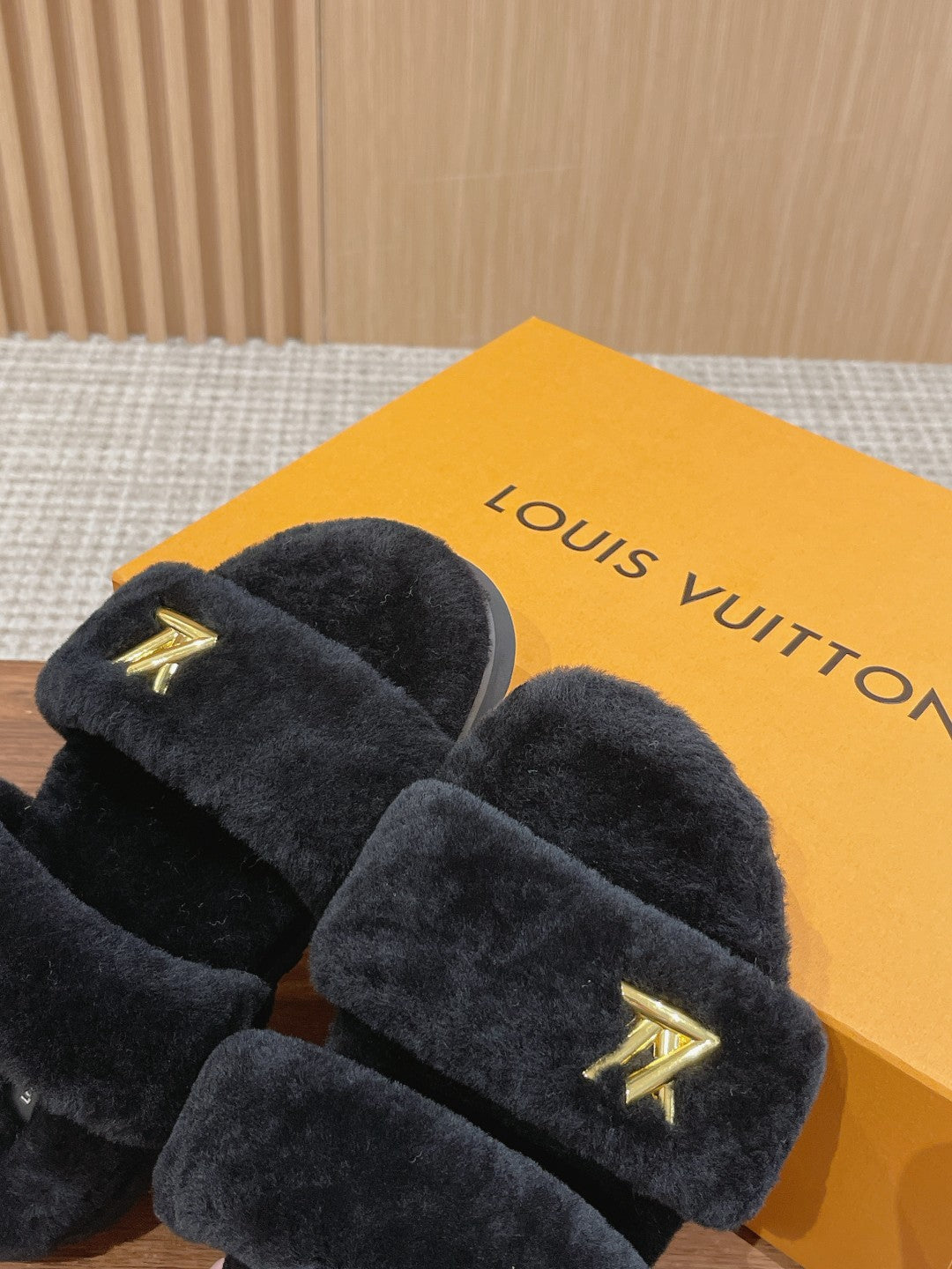 LV Sunset Flat Comfort Mule Black Wool