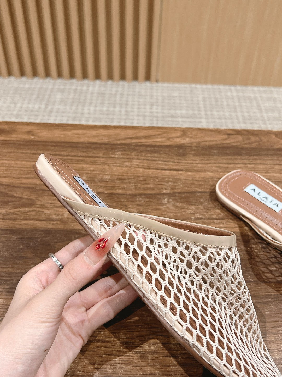 flat mule fishnet beige lambskin