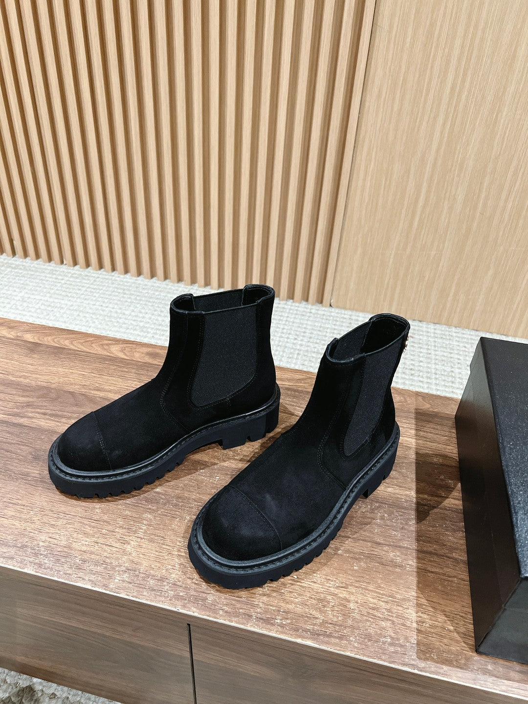 CC Chelsea Ankle Boots Black Suede 937075