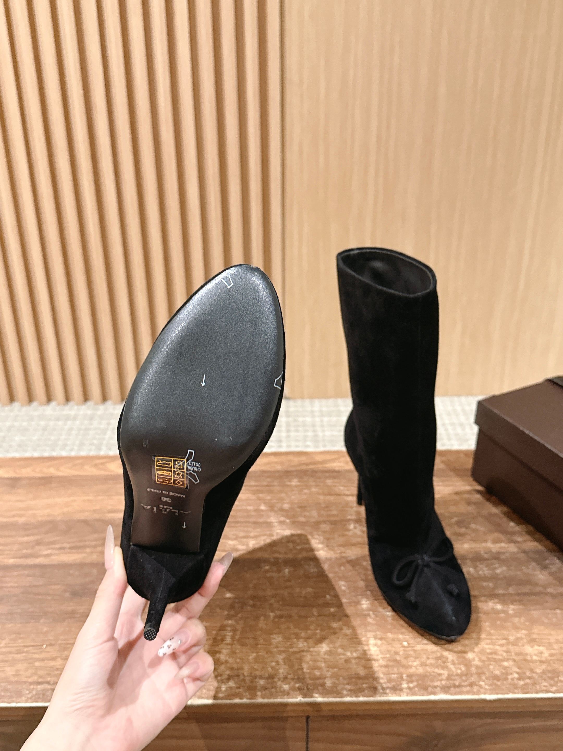 ALAIA high-heeled short boots black suede 386011