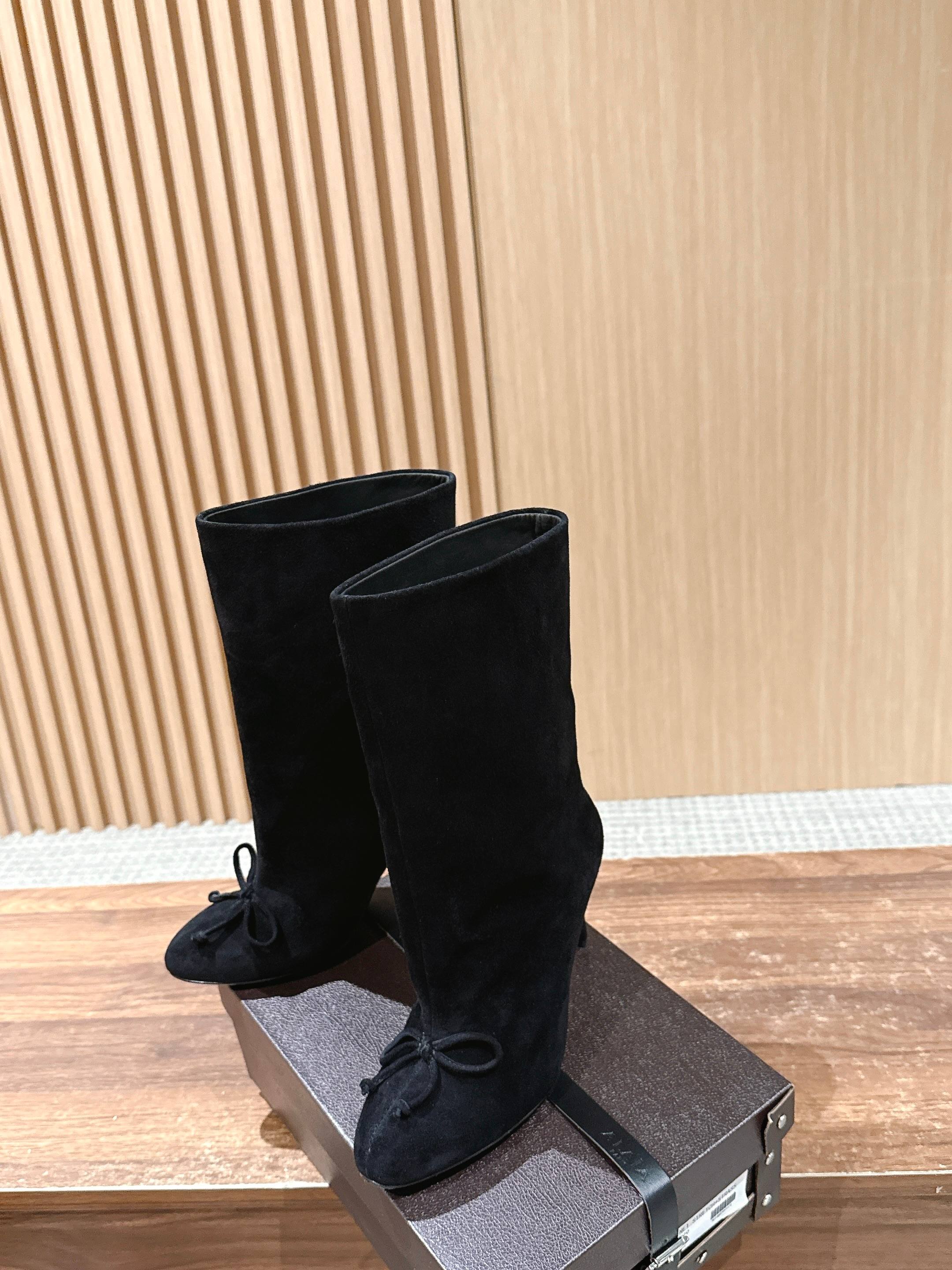 ALAIA high-heeled short boots black suede 386011