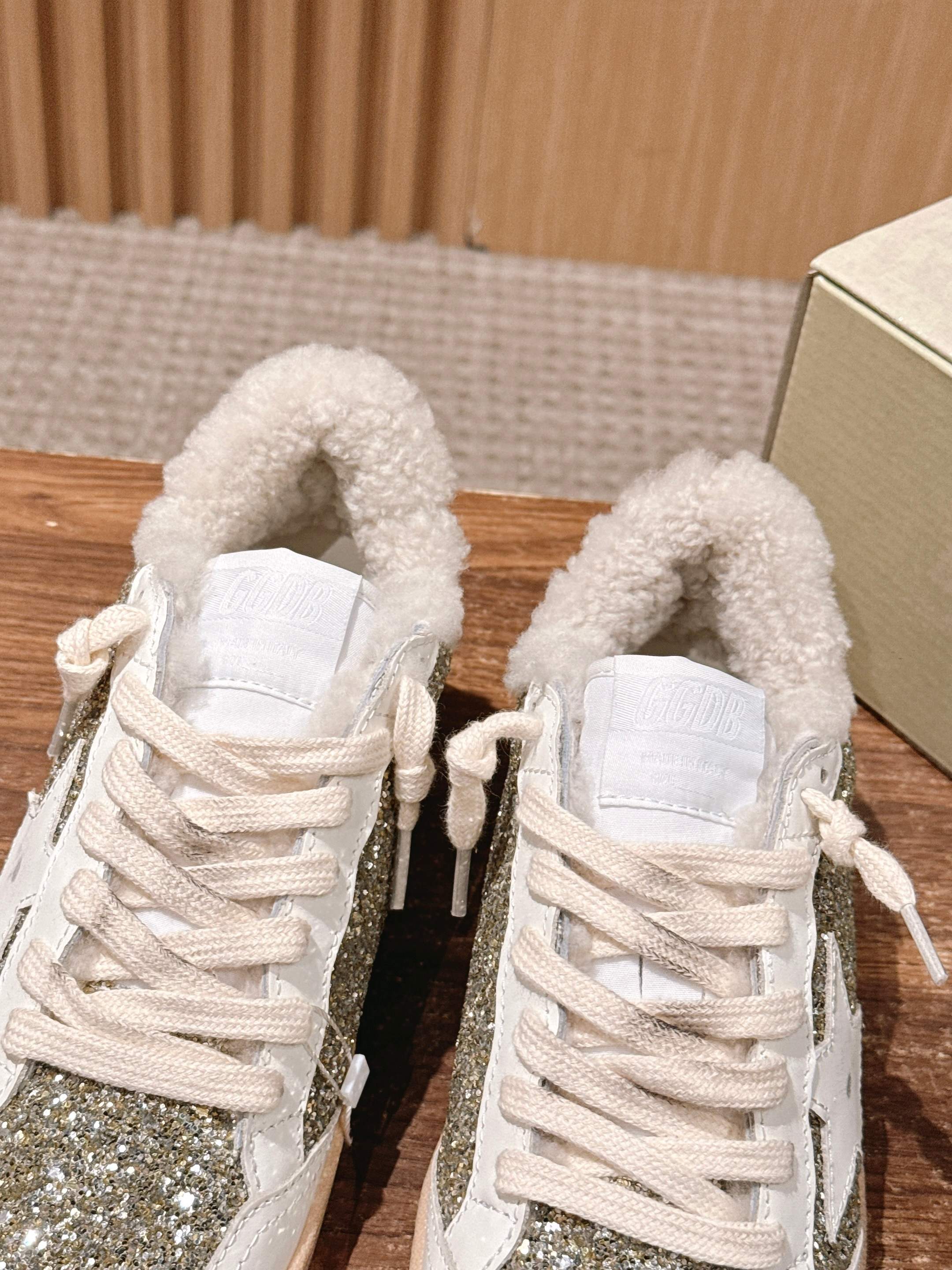 Golden Goose 2025 Wool-Lined Dirty Sneaker White mix Gold Cowhide 444260