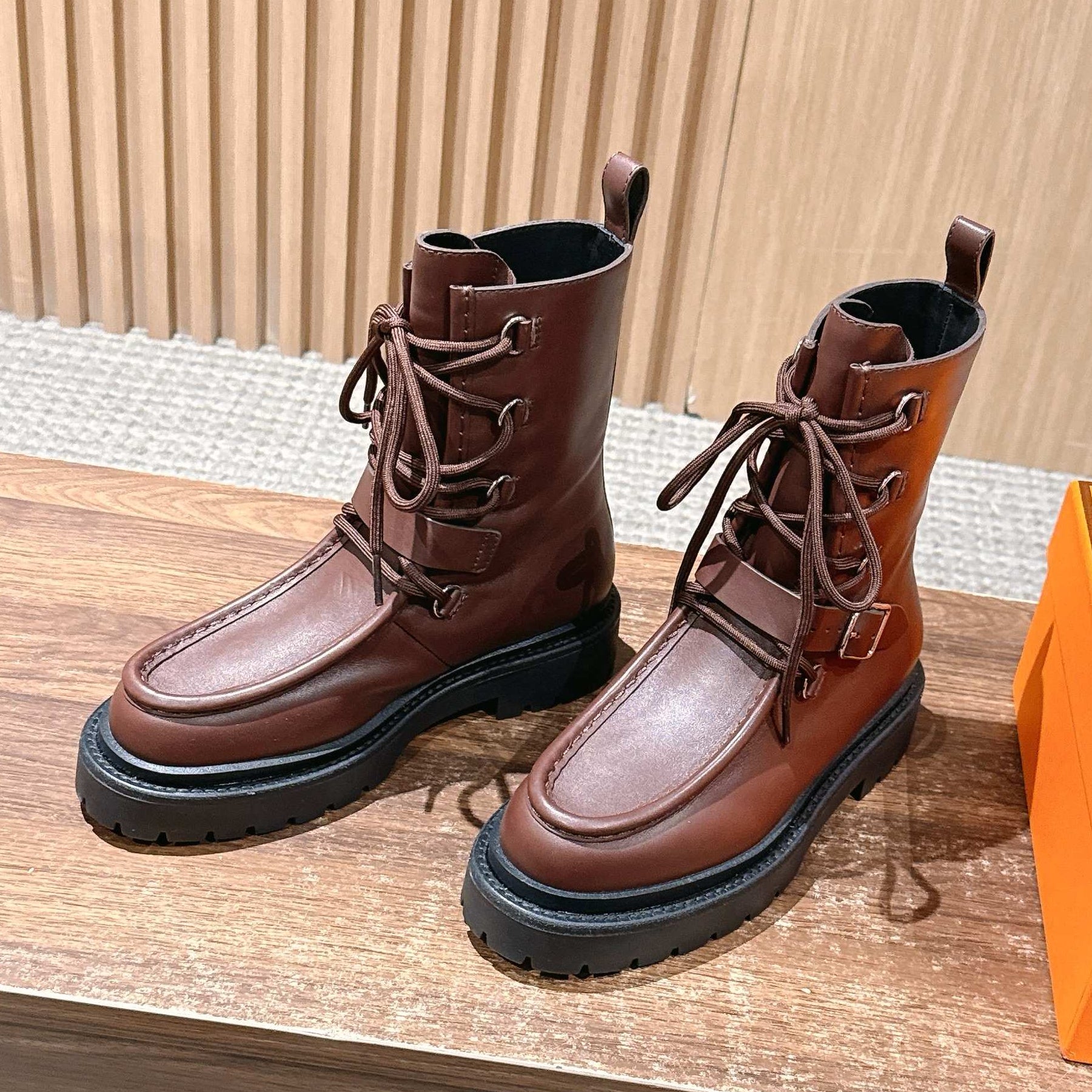 HM 25 Boots Chocolate Brown Black Calfskin 512537