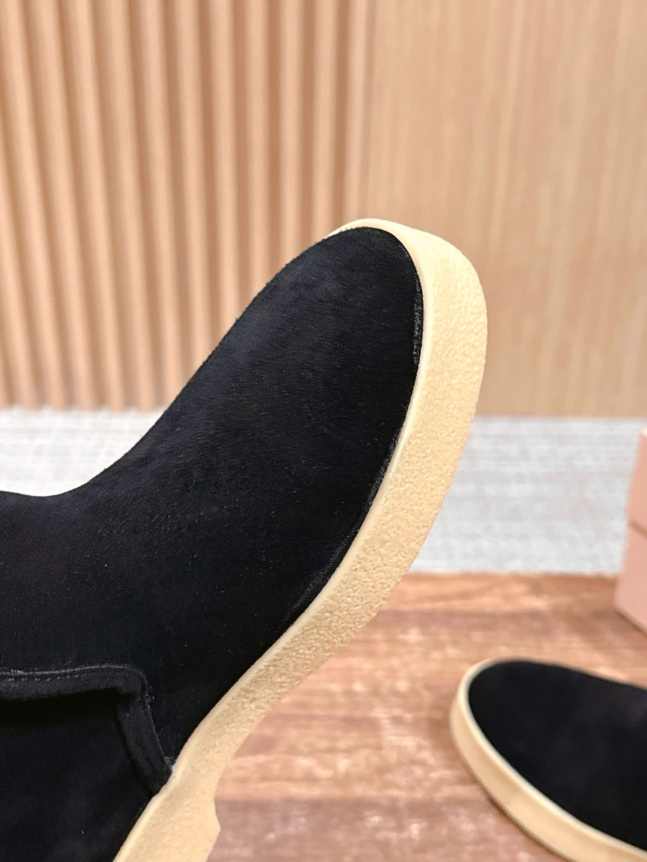 Miumiu 25 Slip-on Boot Black Mix White Suede Wool 553704