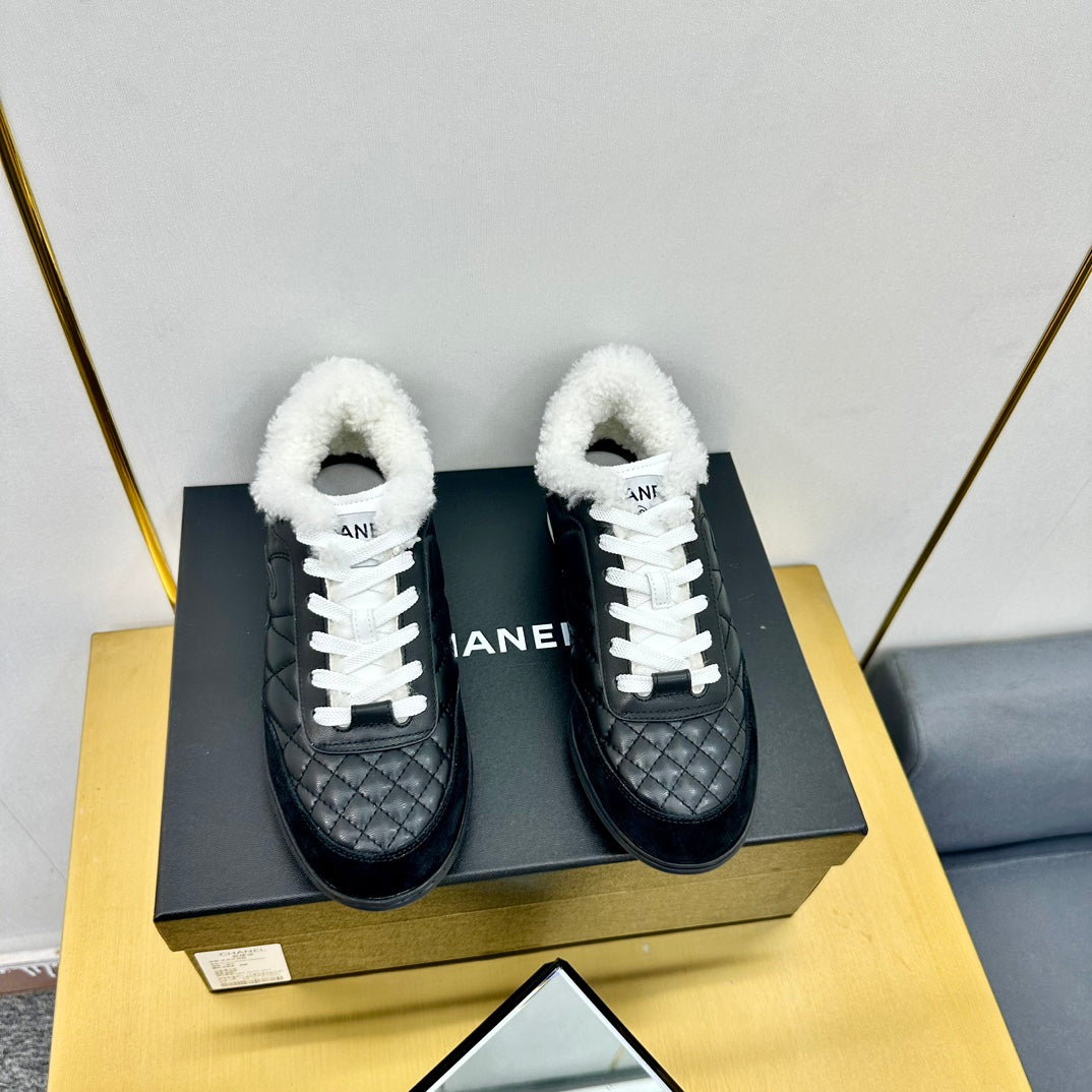 Chanel 2026 Quilted Shearling Sneakers Cowhide 986965
