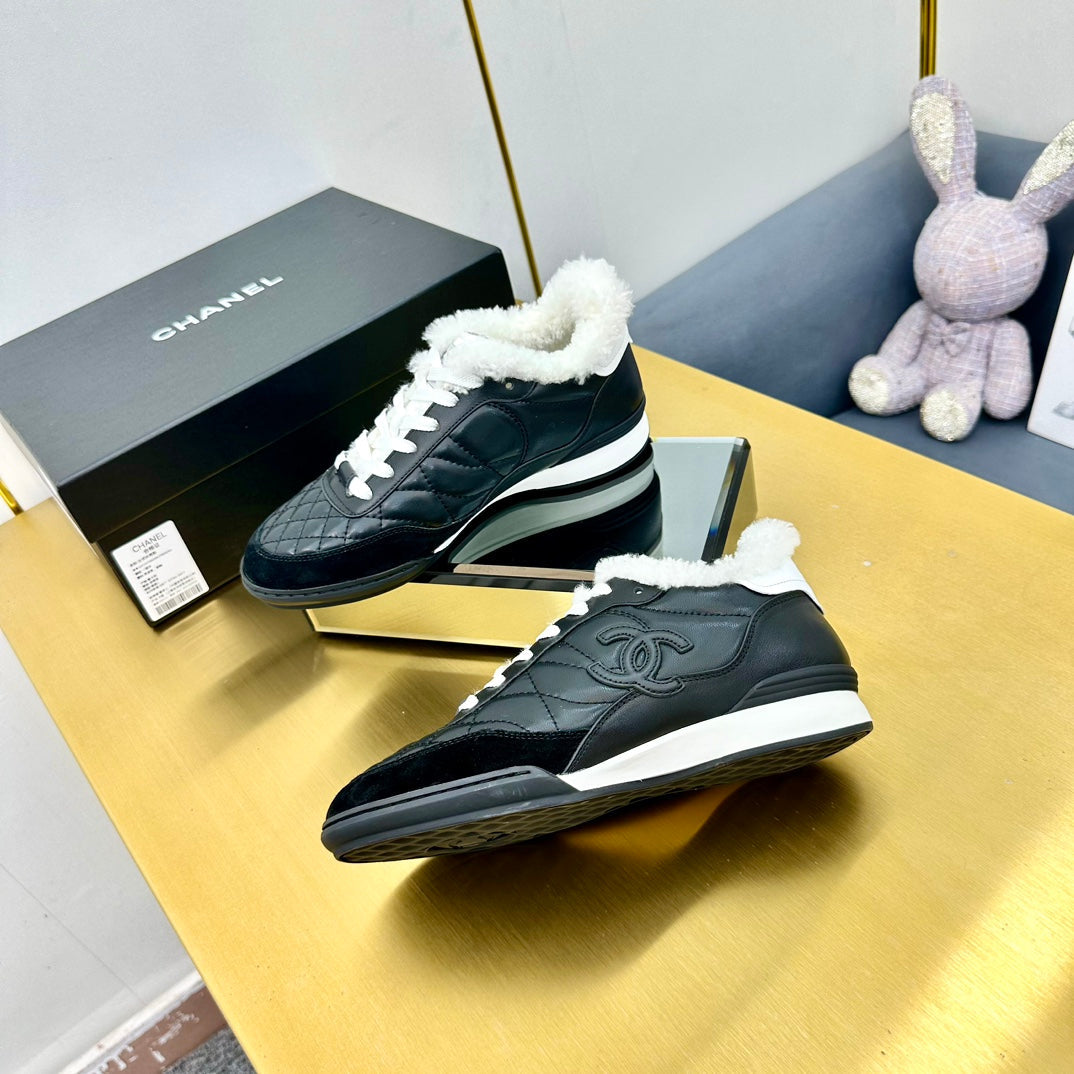 Chanel 2026 Quilted Shearling Sneakers Cowhide 986965