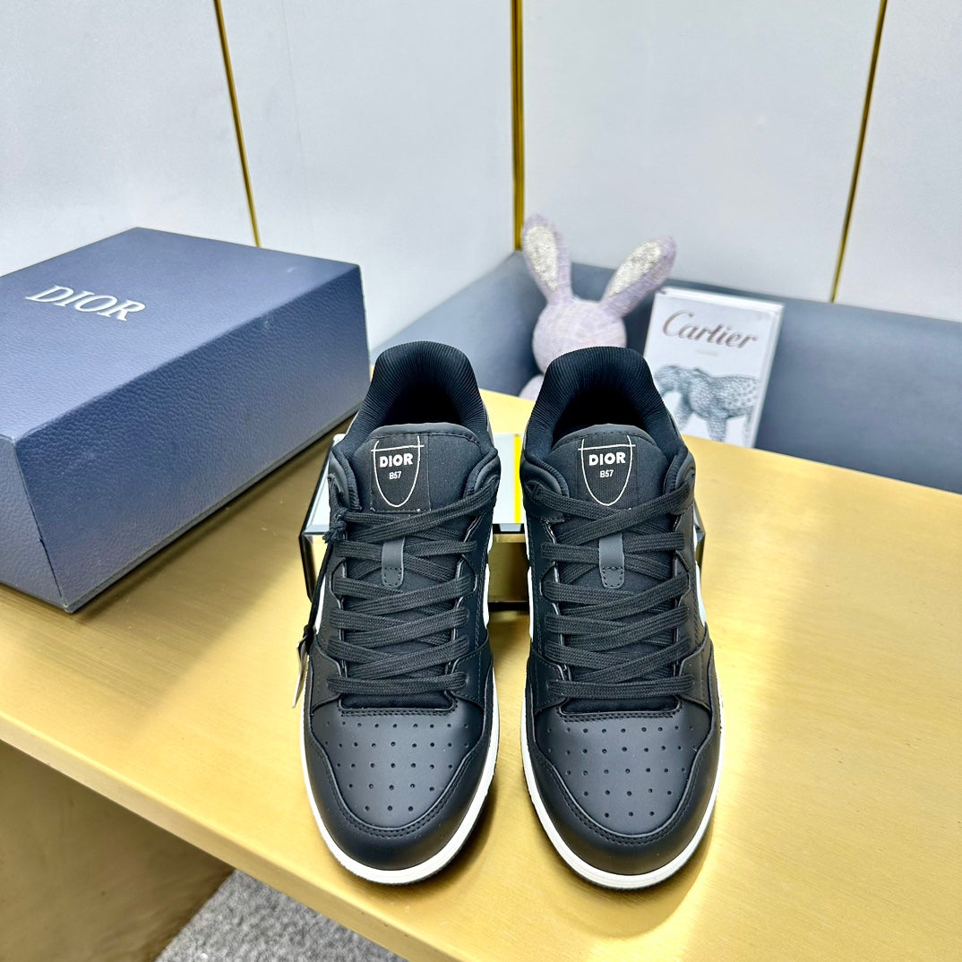 CD B57 Low-Top Sneaker In Black Calfskin 993837