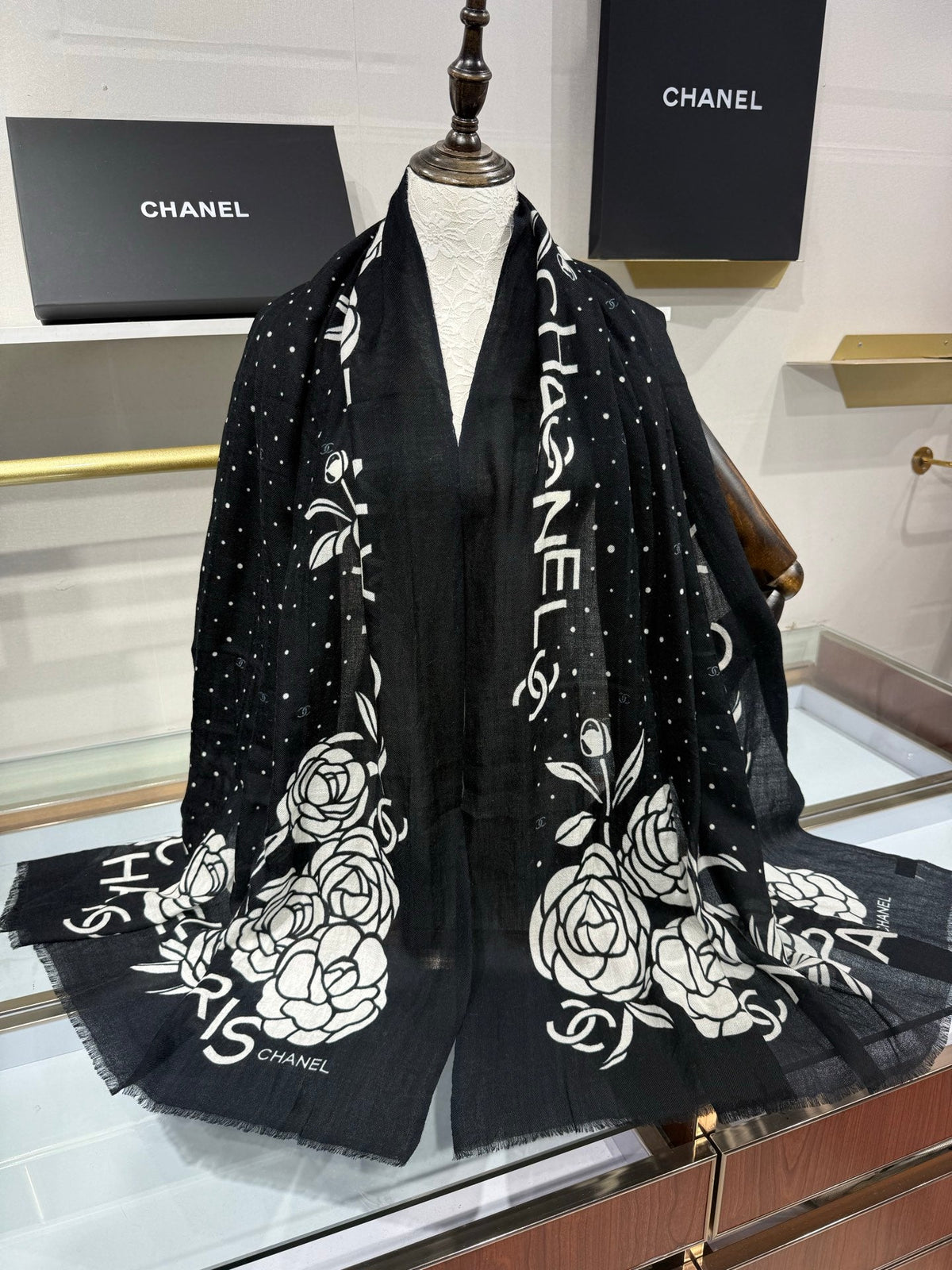 Chanel 2026 Polka-Dot Motifs Scarf 200cm Cashmere 213281