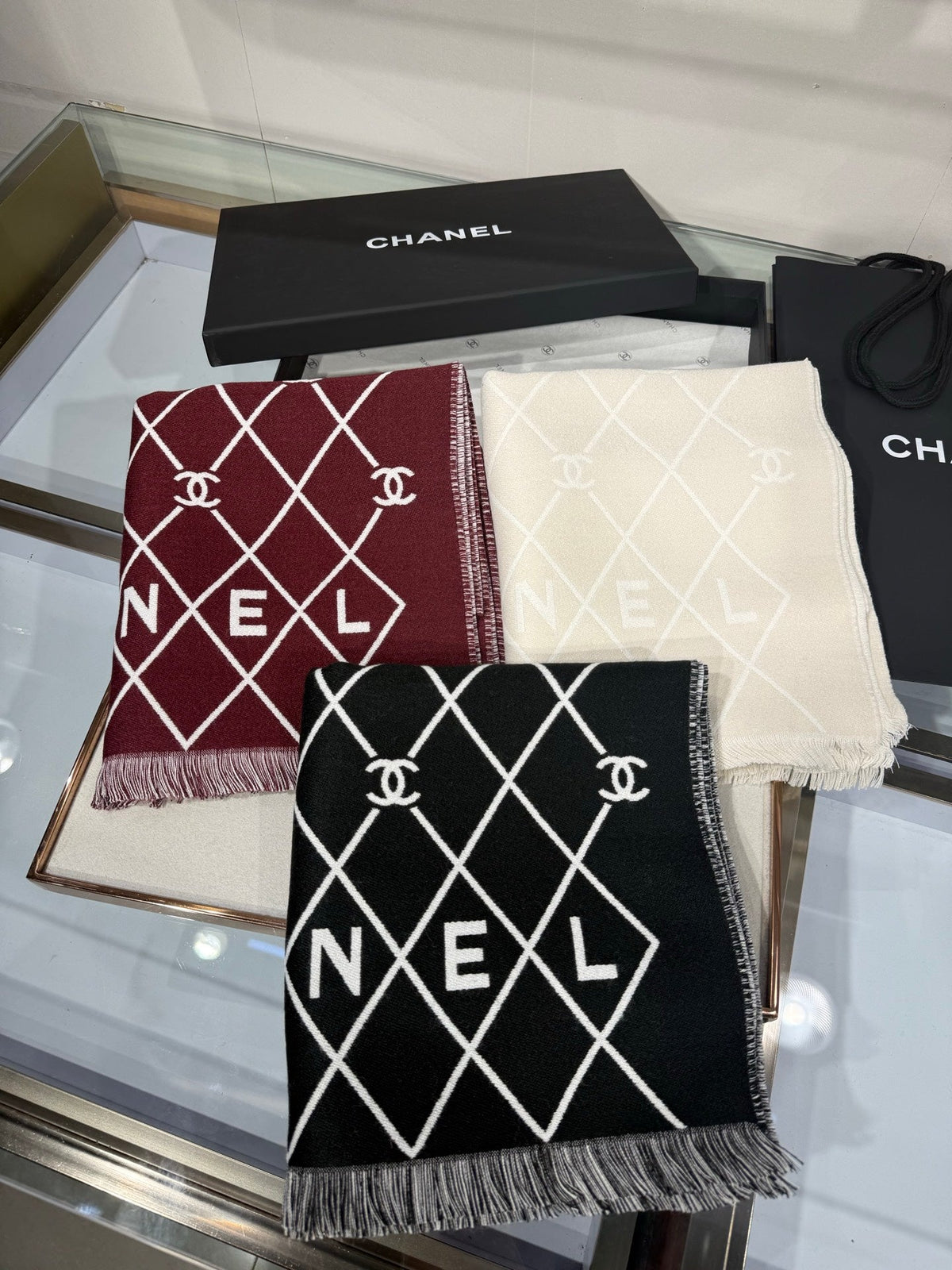 Chanel 2026 Quilted Scarf 190cm Cashmere 217120
