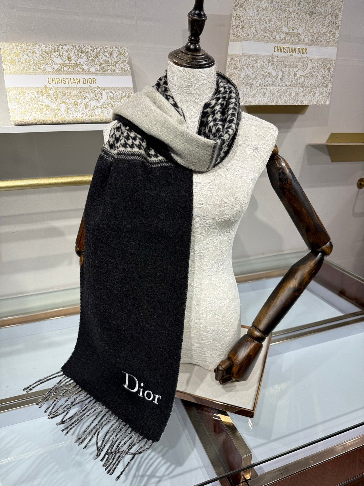 Dior 2026 Scarf 180cm Black Wool 217190