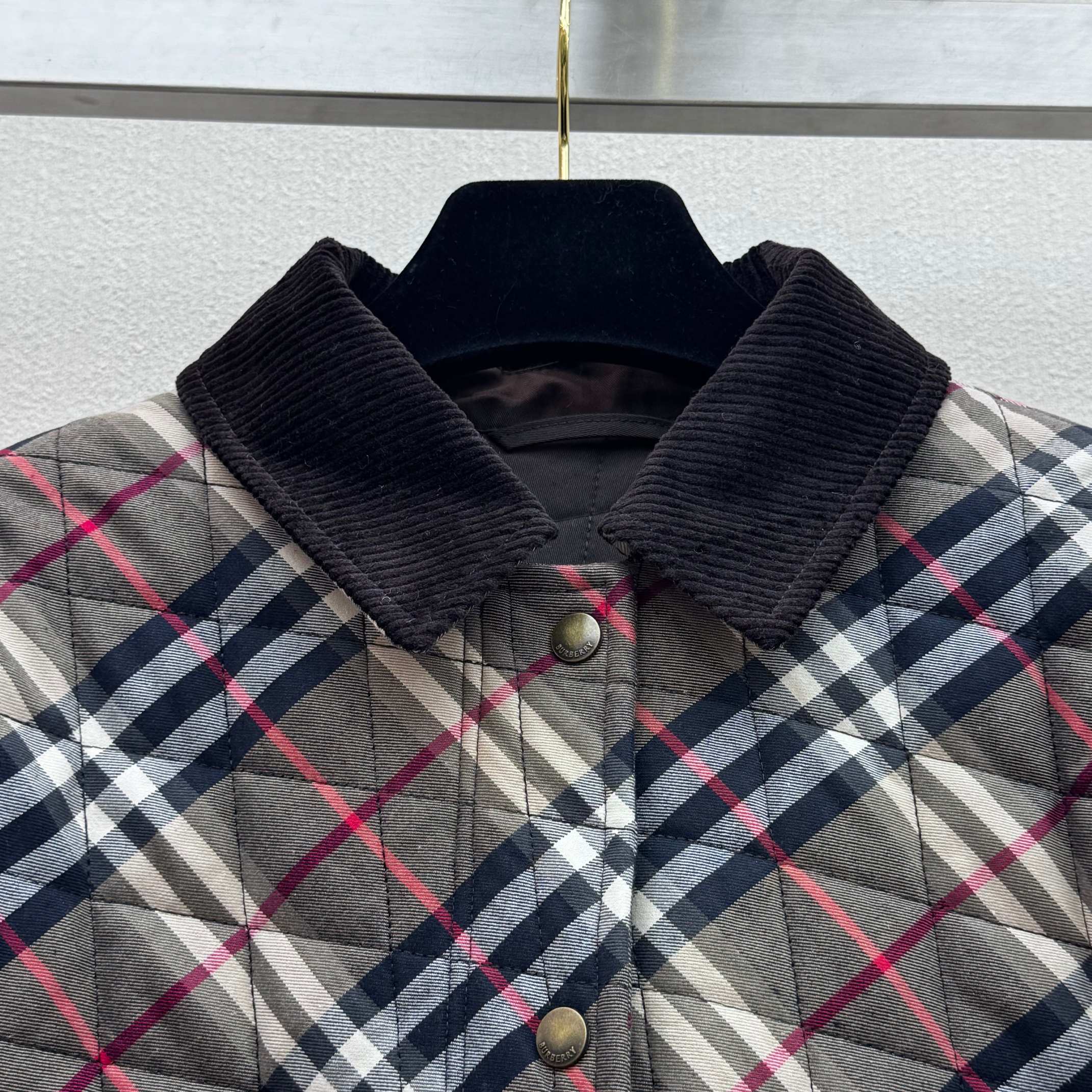 Burberry 25 Quilted Cropped Jacket Dark Grey Cotton