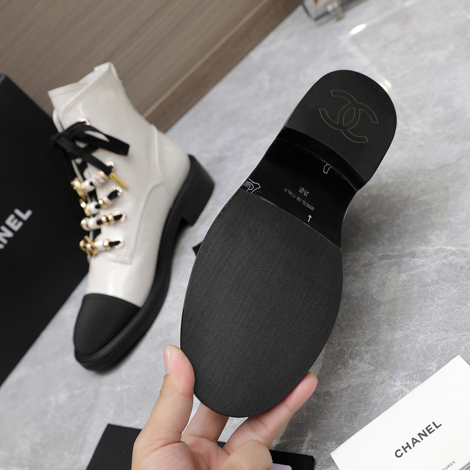 CC Ankle Boots 30mm White Wrinkled Cowhide