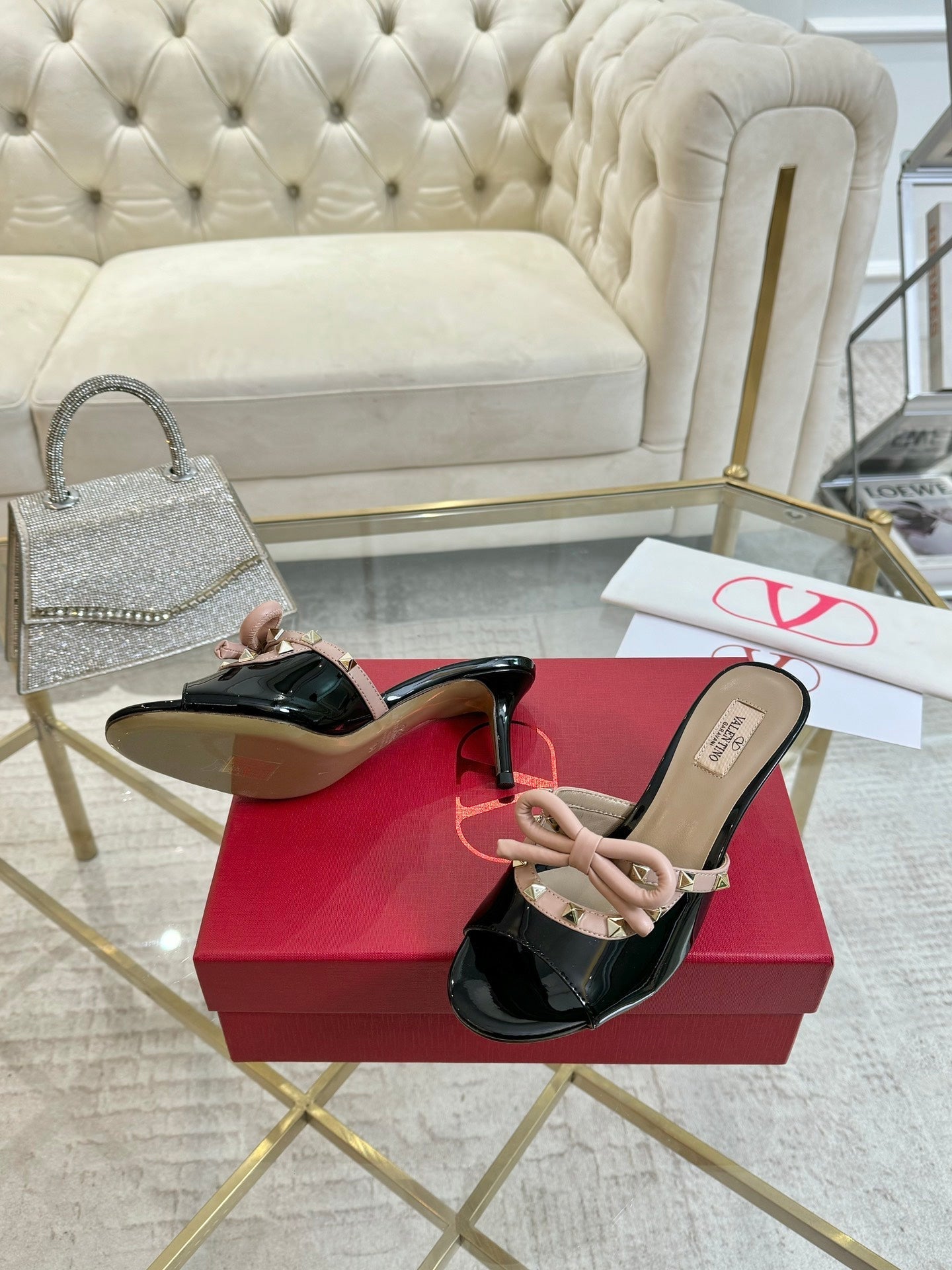 VT 25 Rockstud Bow Mule Black Pink Patent Leather