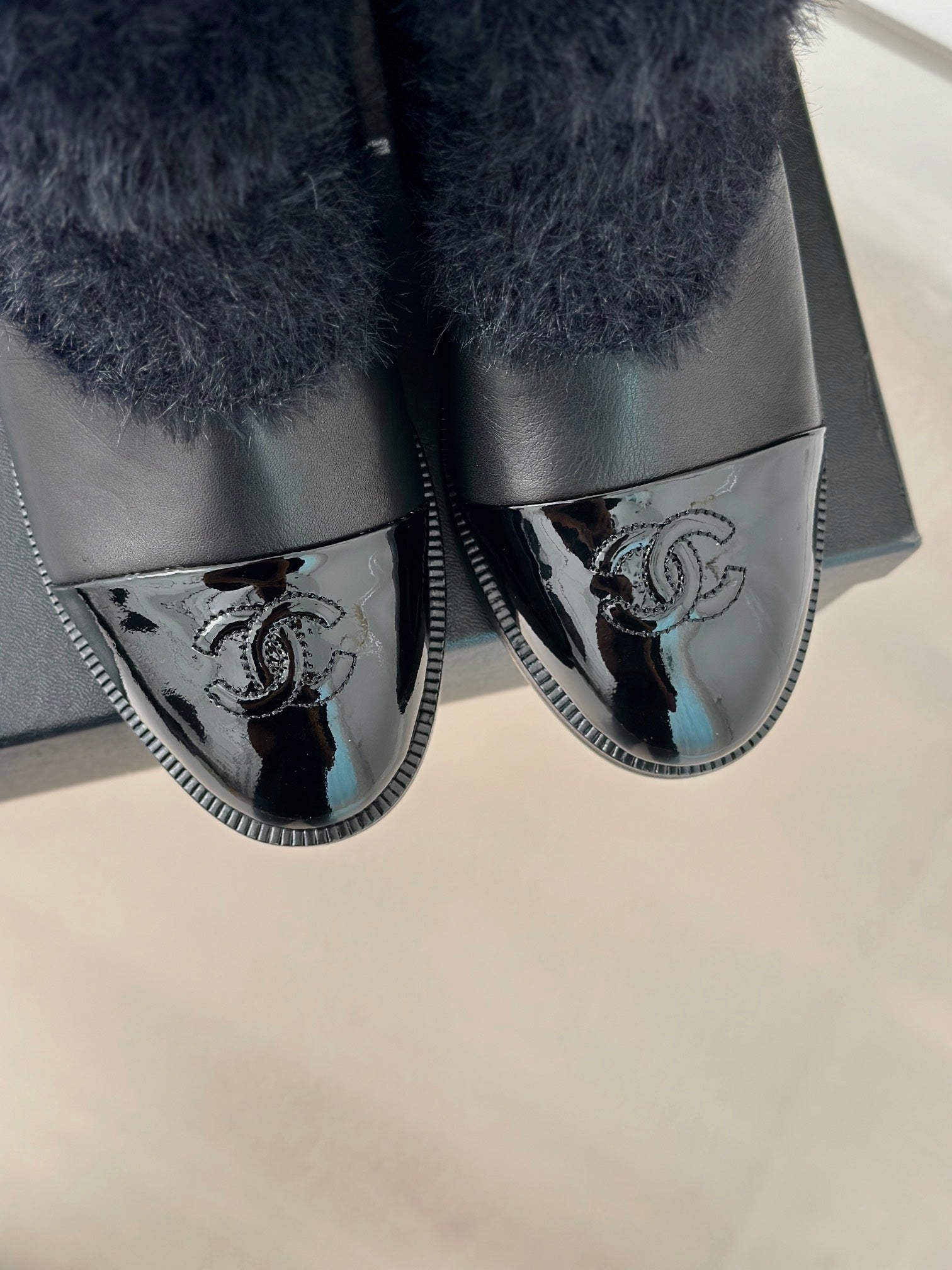 CC Short Boots 60mm Black Cowhide And Wool Yarn