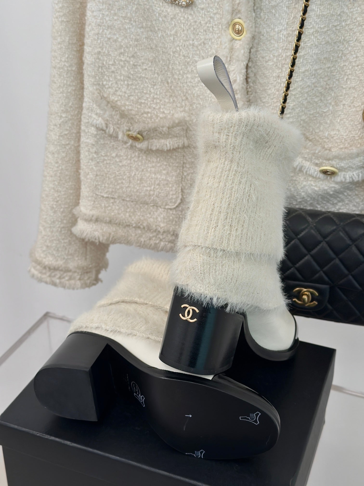 CC Short Boots 60mm White Cowhide And Wool Yarn