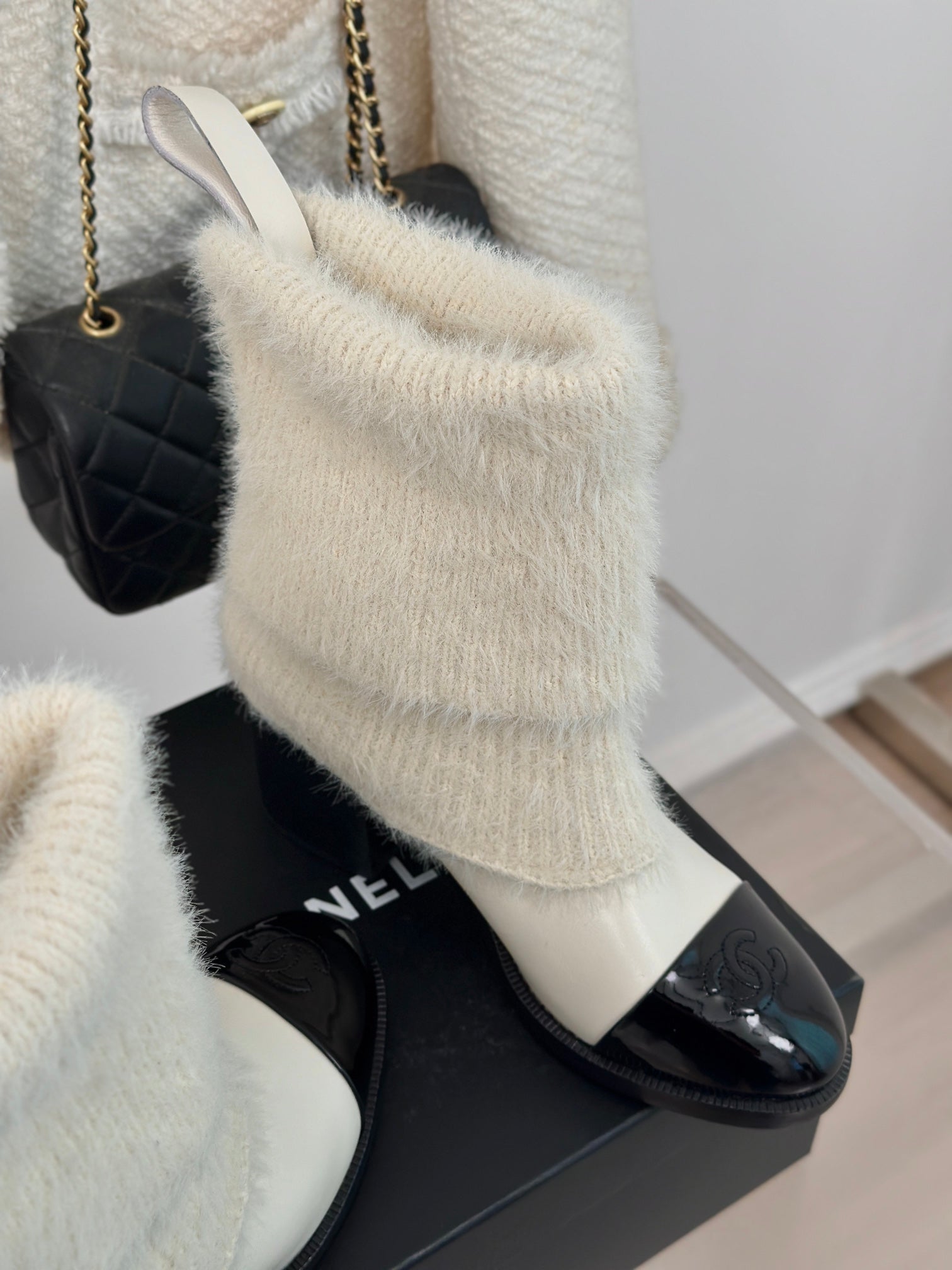 CC Short Boots 60mm White Cowhide And Wool Yarn