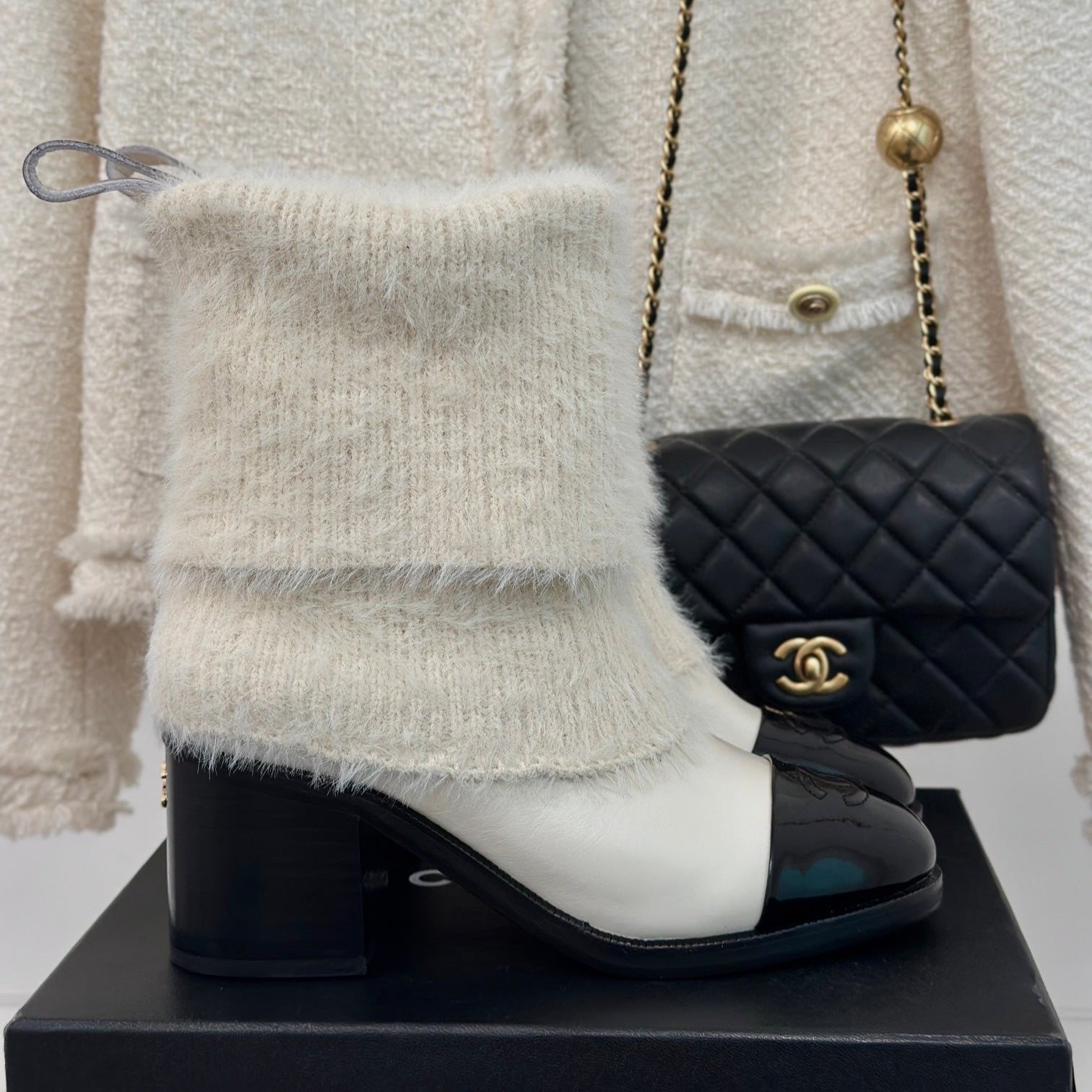 CC Short Boots 60mm White Cowhide And Wool Yarn