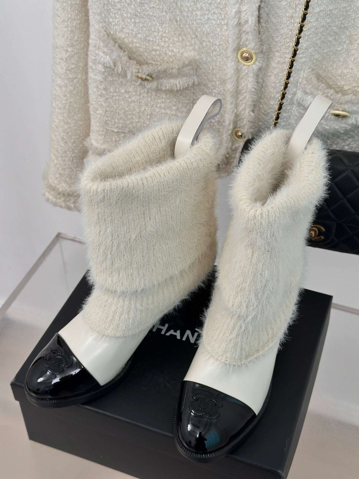 CC Short Boots 60mm White Cowhide And Wool Yarn