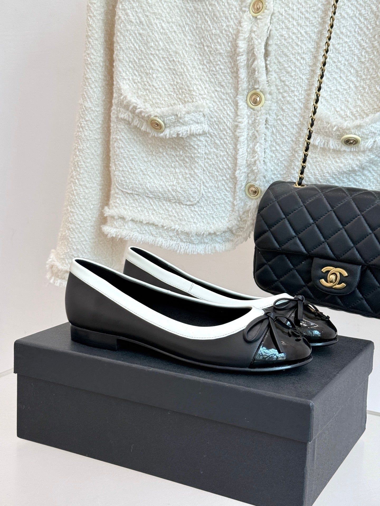 Chanel 25 Bowknot Ballet Flat Black Sheepskin 473067