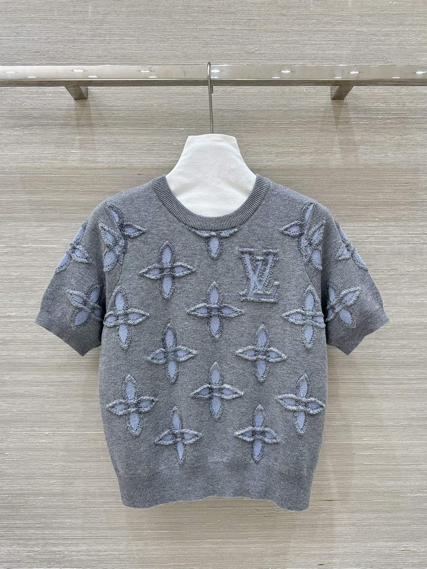 LV 25 Knitted Short-Sleeved Top Grey Wool