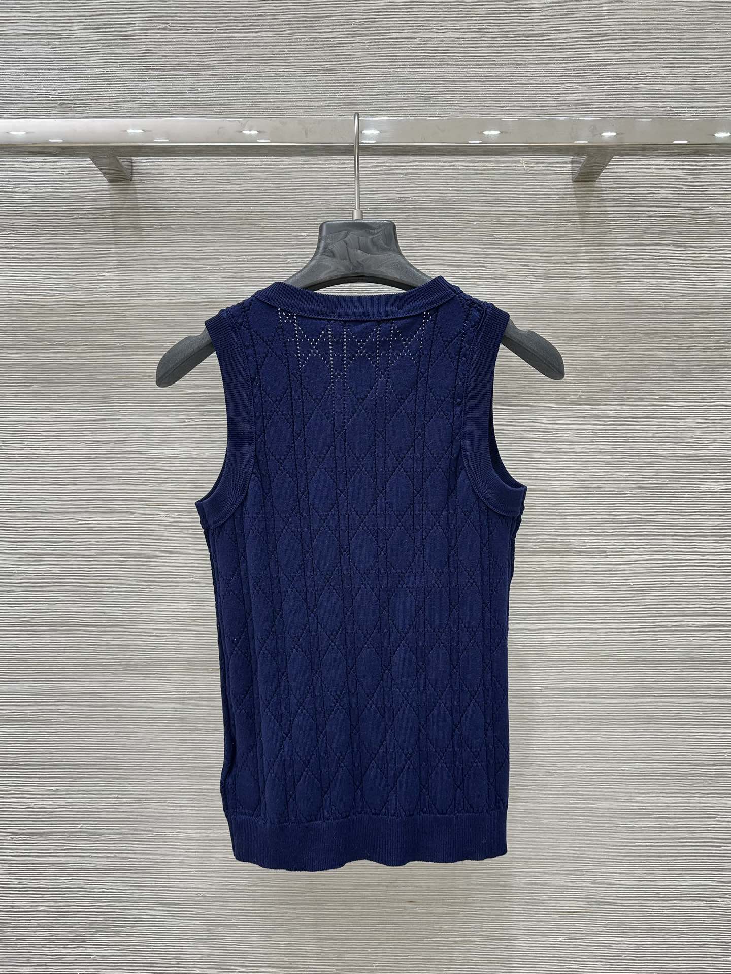 CD 25 Hollow Knitted Vest Blue Silk Wool