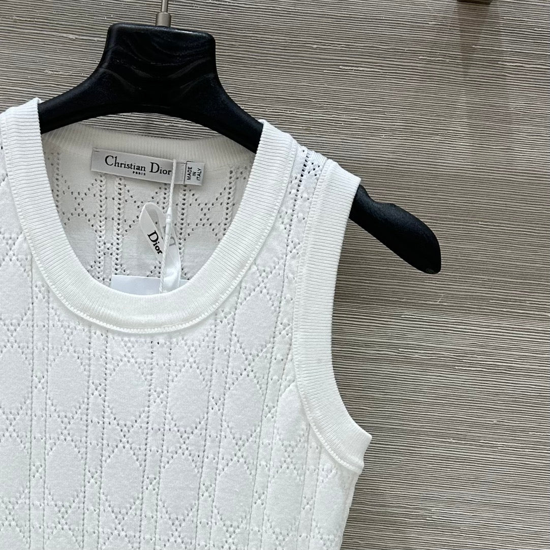 CD 25 Hollow Knitted Vest White Silk Wool