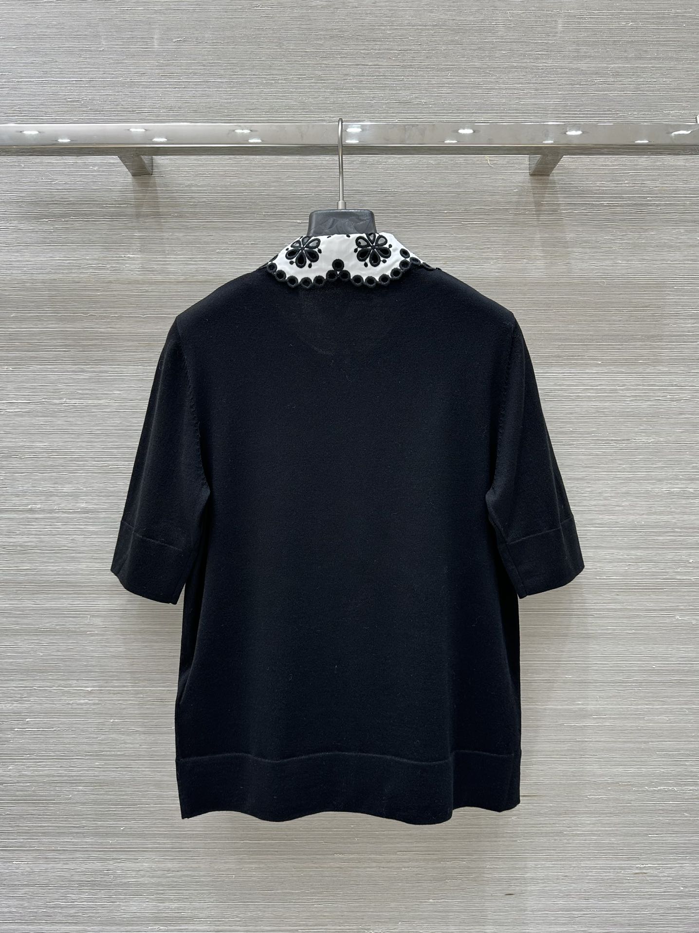 LV 25 Flower T Shirt Black Cotton