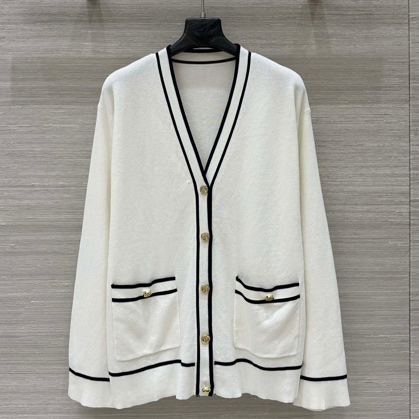 Gucci 25 V-neck Long Knitted Cardigan White Wool