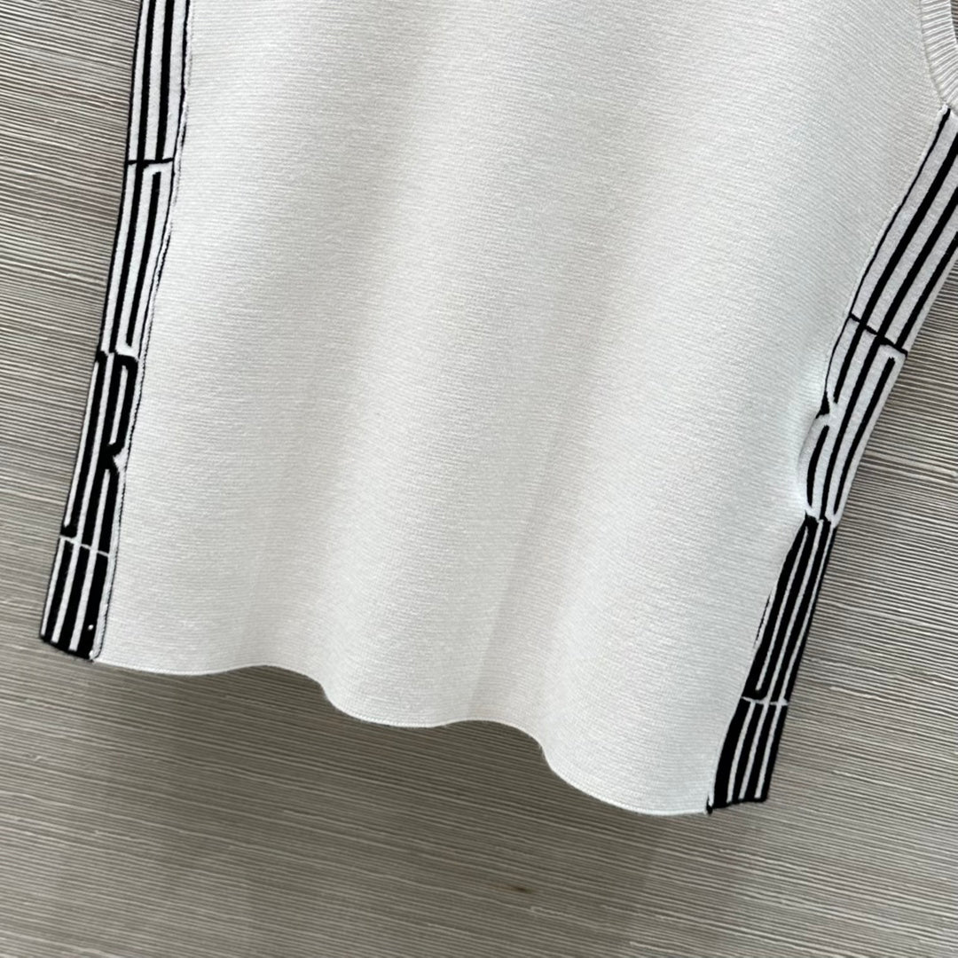 CD 25 Embroidery Knitted Vest Top White Polyester Cotton