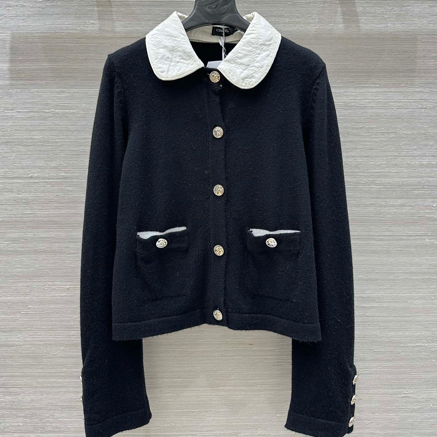 CC 25 Cardigan Black Cashmere