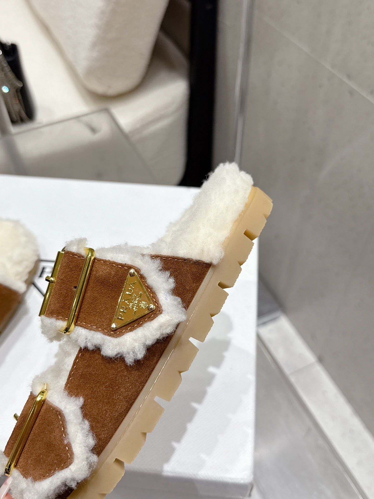 Pra 2025 Sandal Brown White Suede Wool 554329