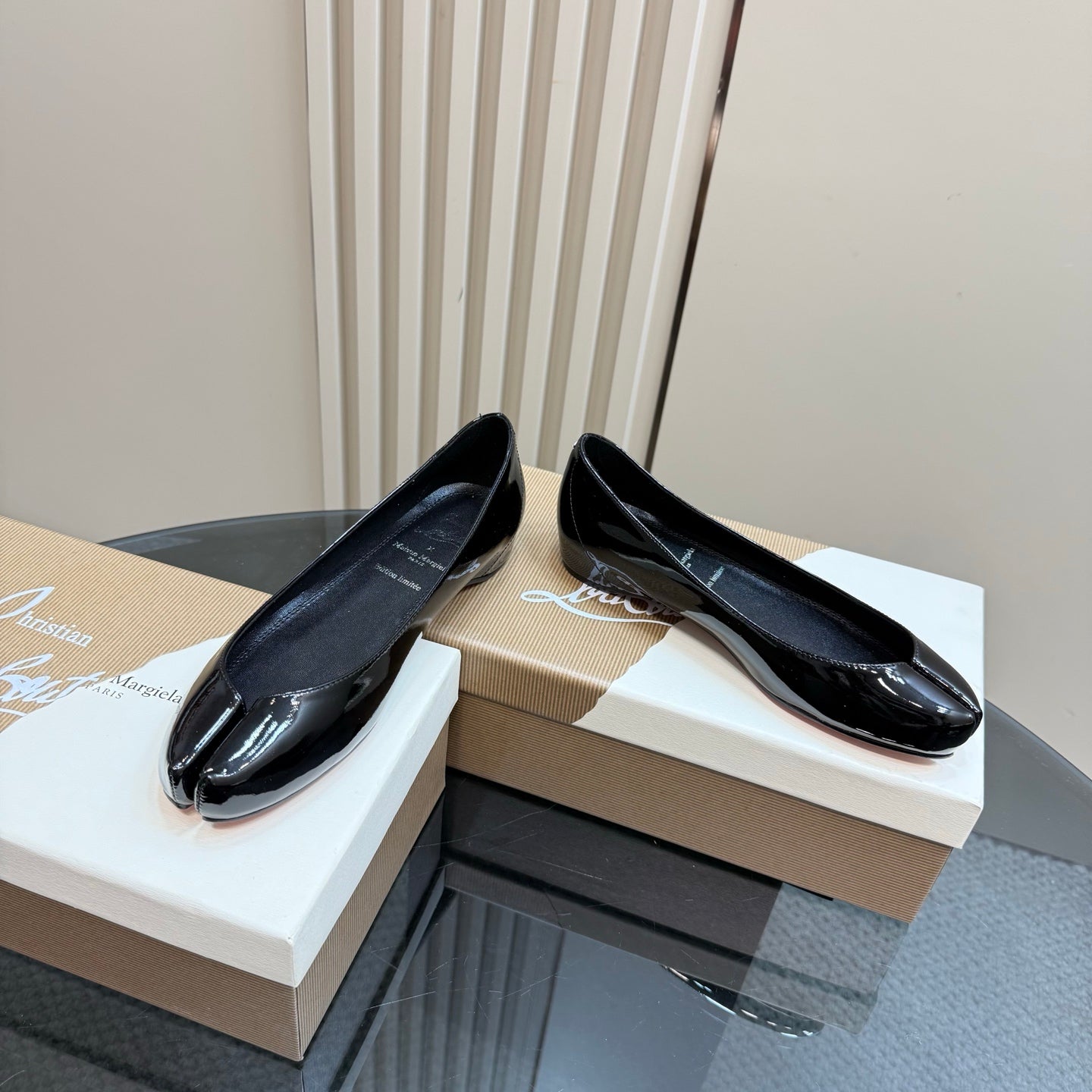 CL x Margiela Tabi Flat Shoes Patent Leather 239098